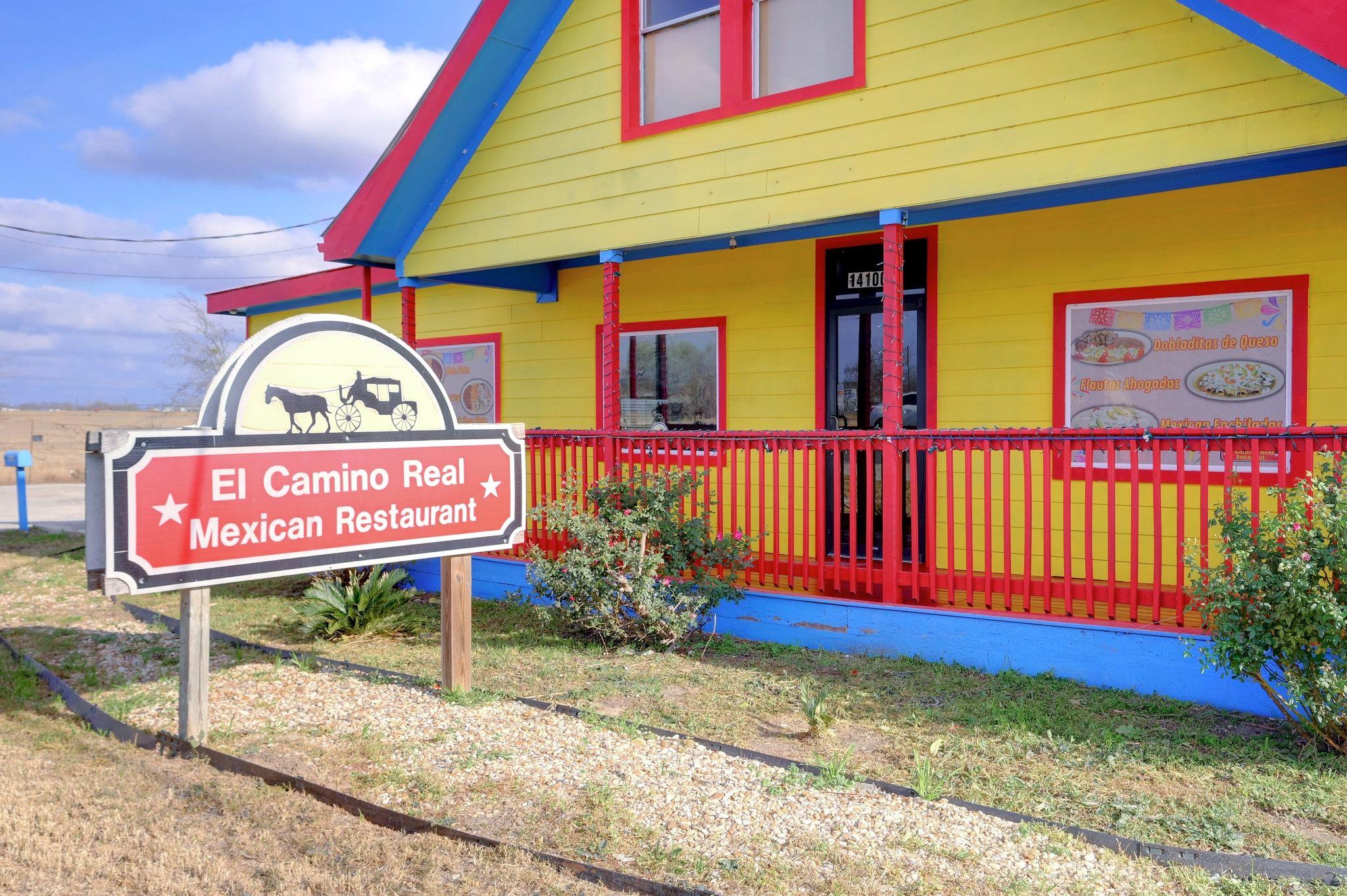 14100 Camino Real, Niederwald, TX 78640