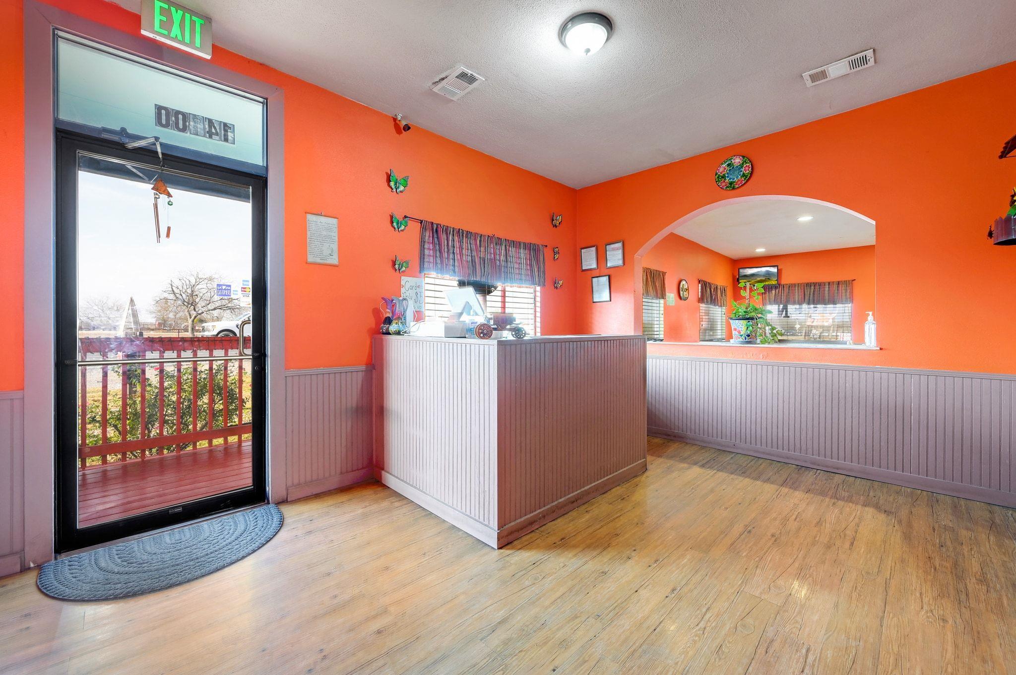 14100 Camino Real, Niederwald, TX 78640