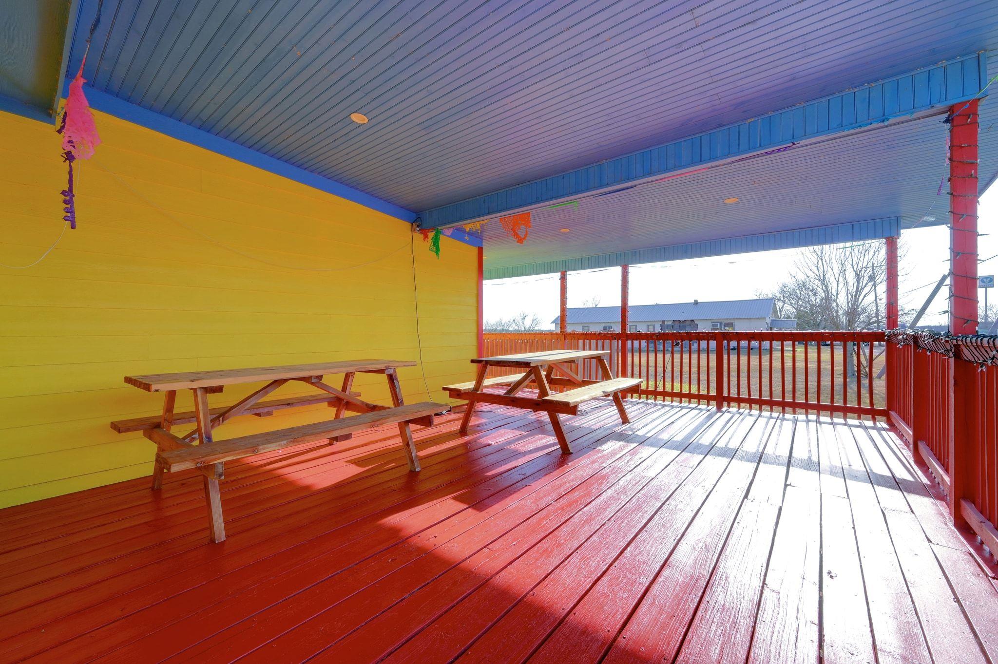 14100 Camino Real, Niederwald, TX 78640