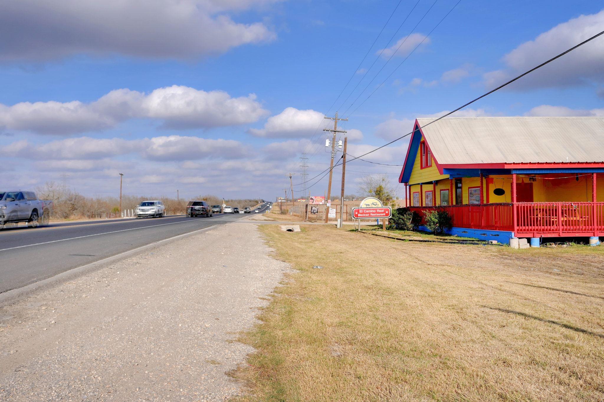 14100 Camino Real, Niederwald, TX 78640