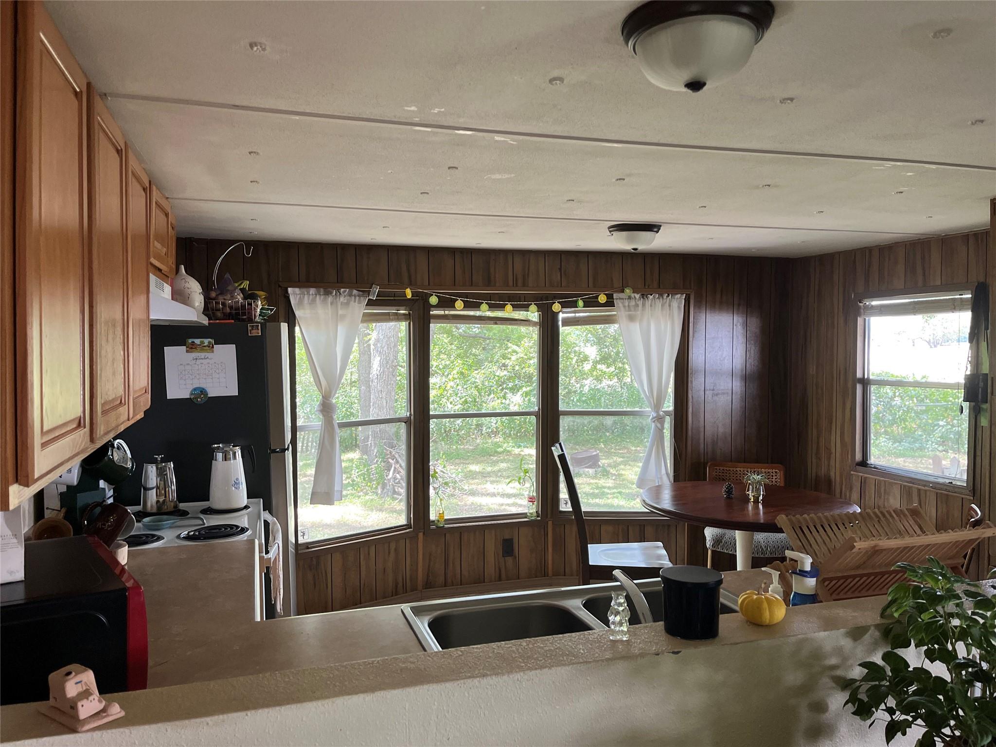 2749 N Main St, Bastrop, TX 78602