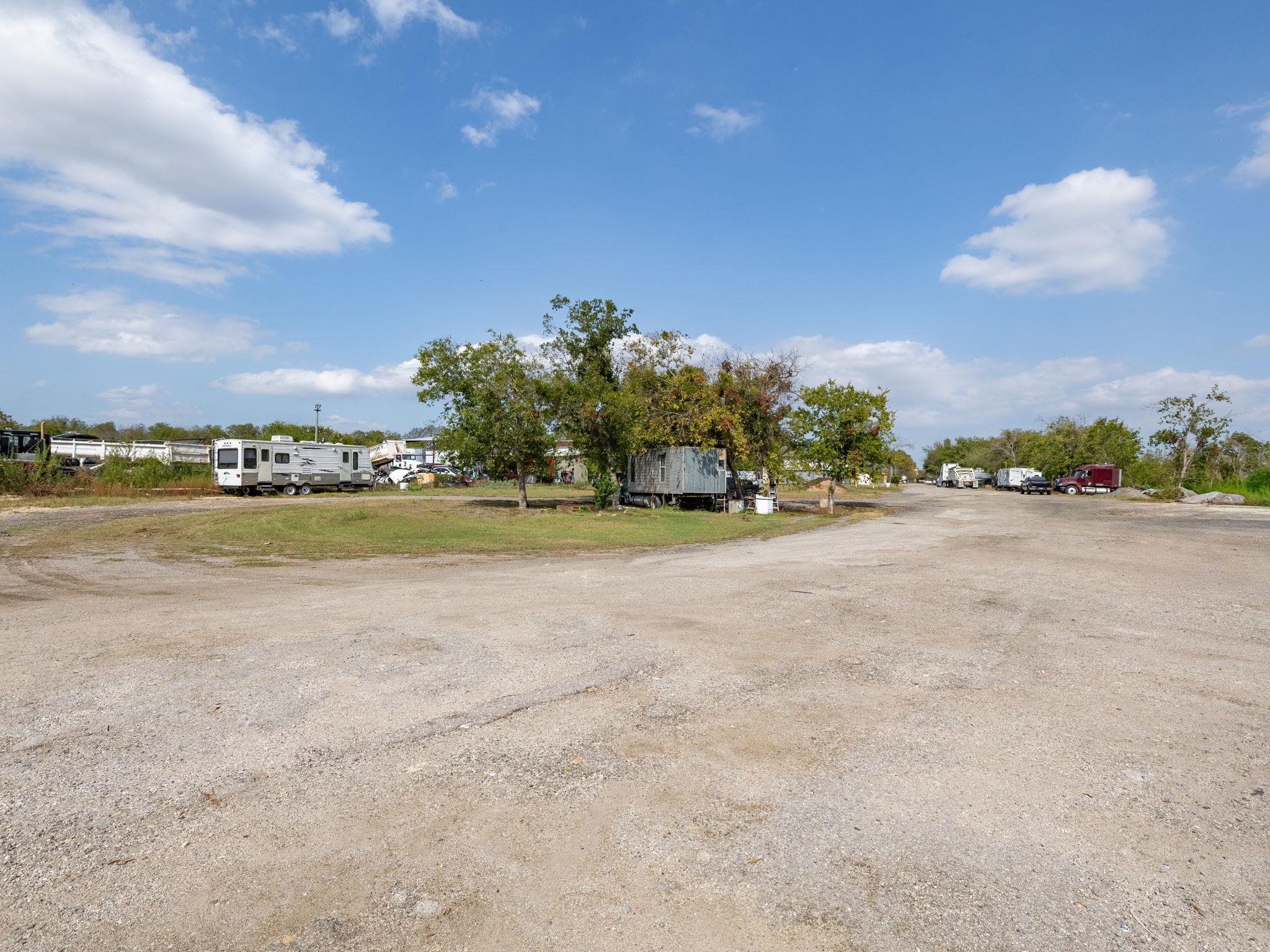 10811 San Jose Ave, Del Valle, TX 78617