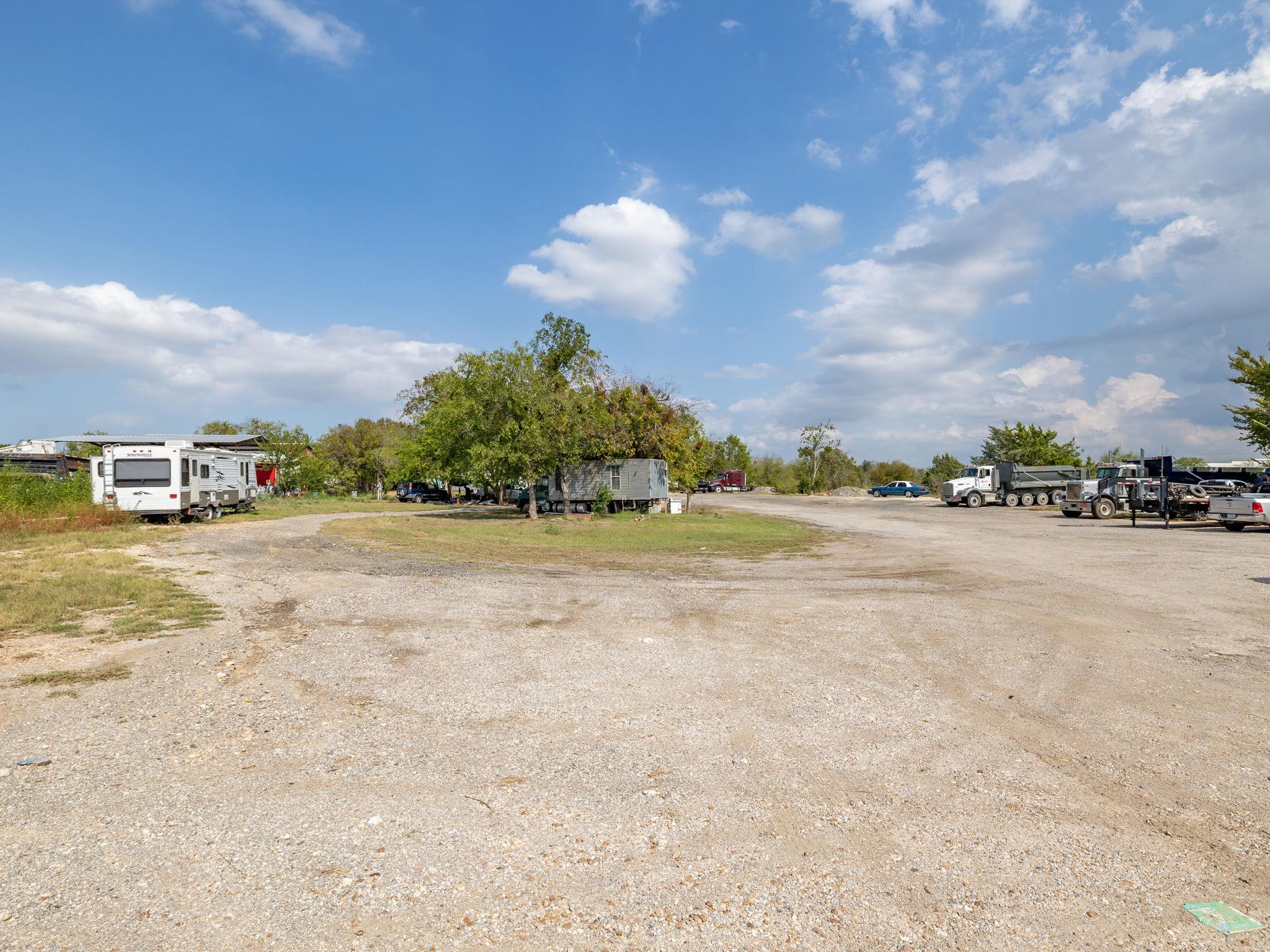 10811 San Jose Ave, Del Valle, TX 78617