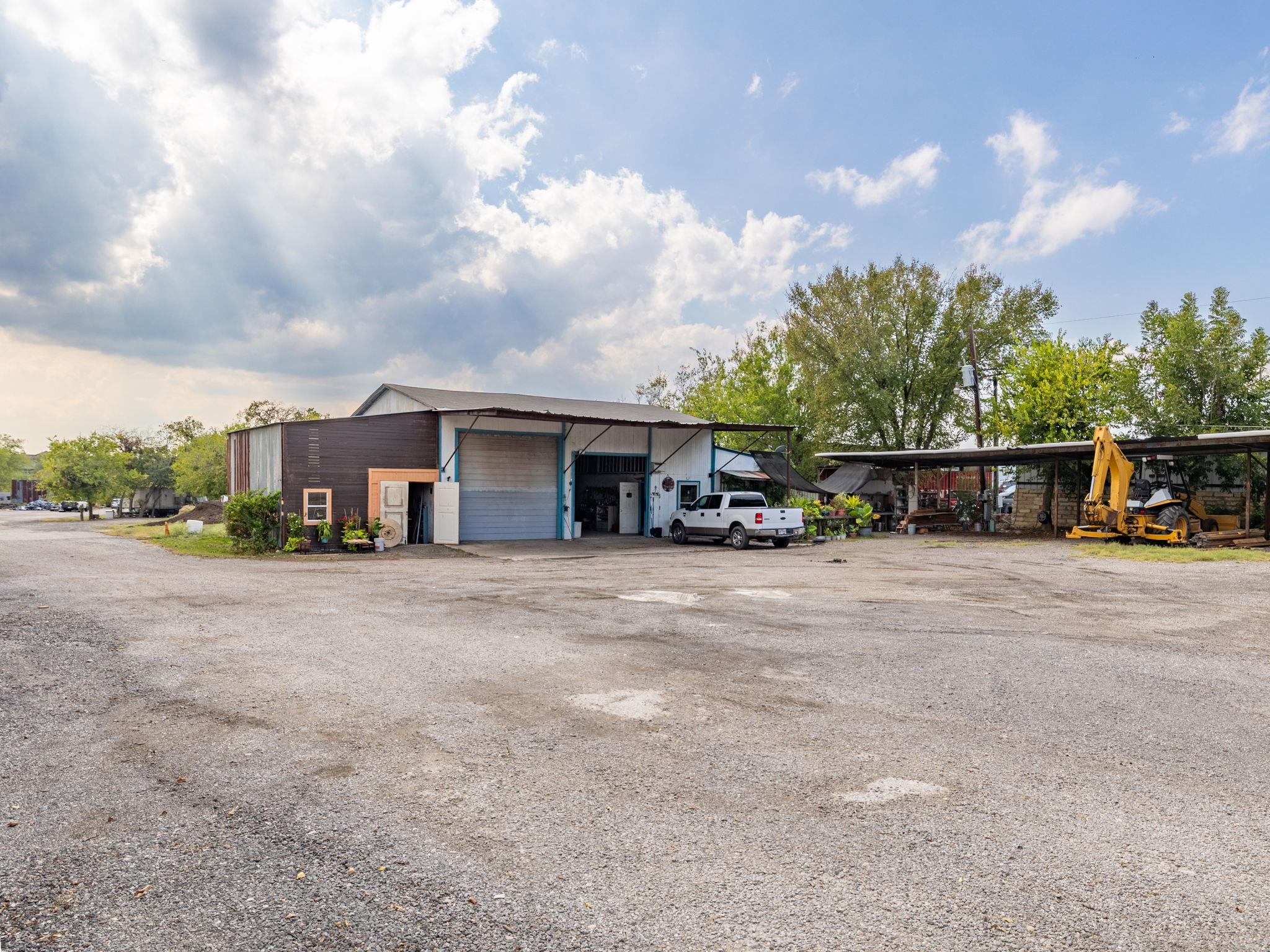 10811 San Jose Ave, Del Valle, TX 78617