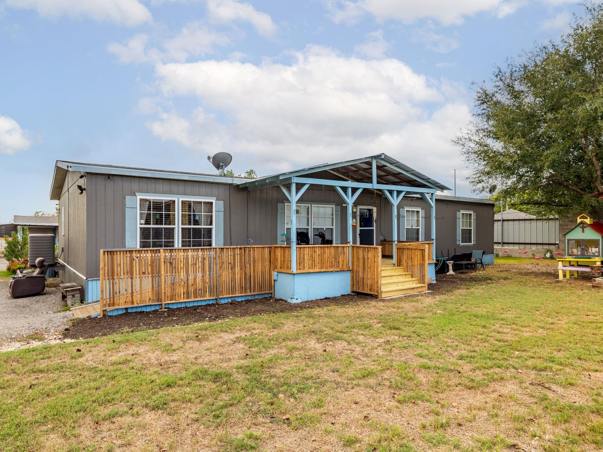 10811 San Jose Ave, Del Valle, TX 78617