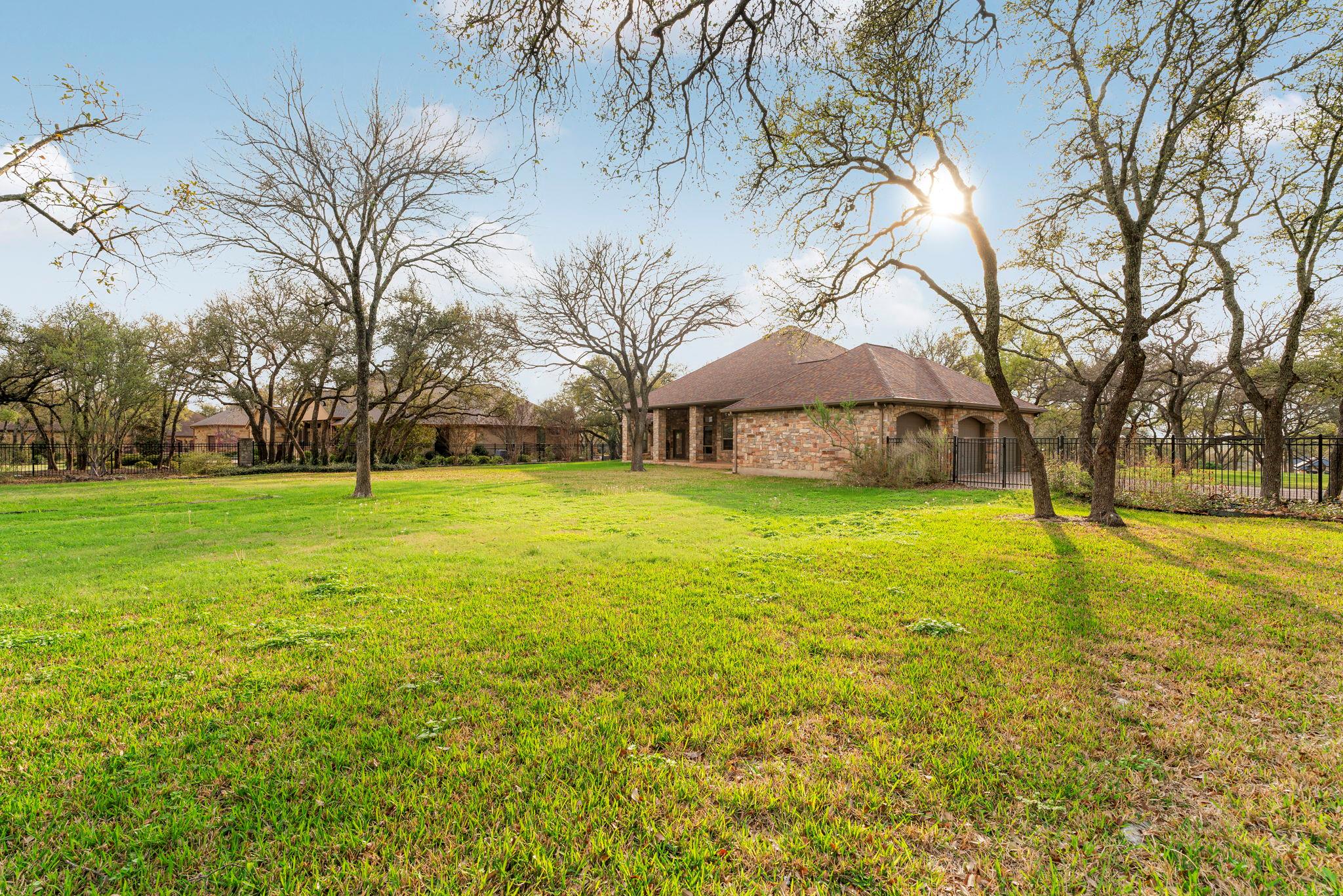 301 Goldridge Dr, Georgetown, TX 78633