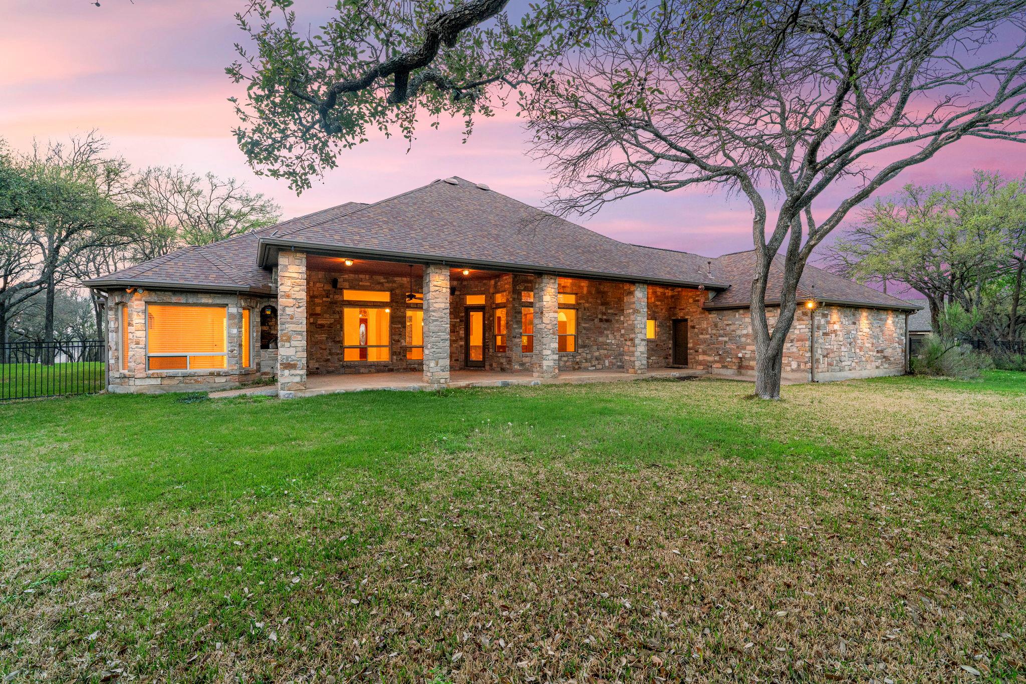 301 Goldridge Dr, Georgetown, TX 78633