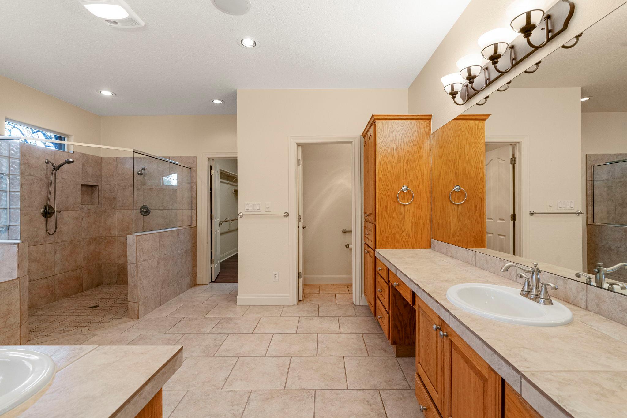 301 Goldridge Dr, Georgetown, TX 78633