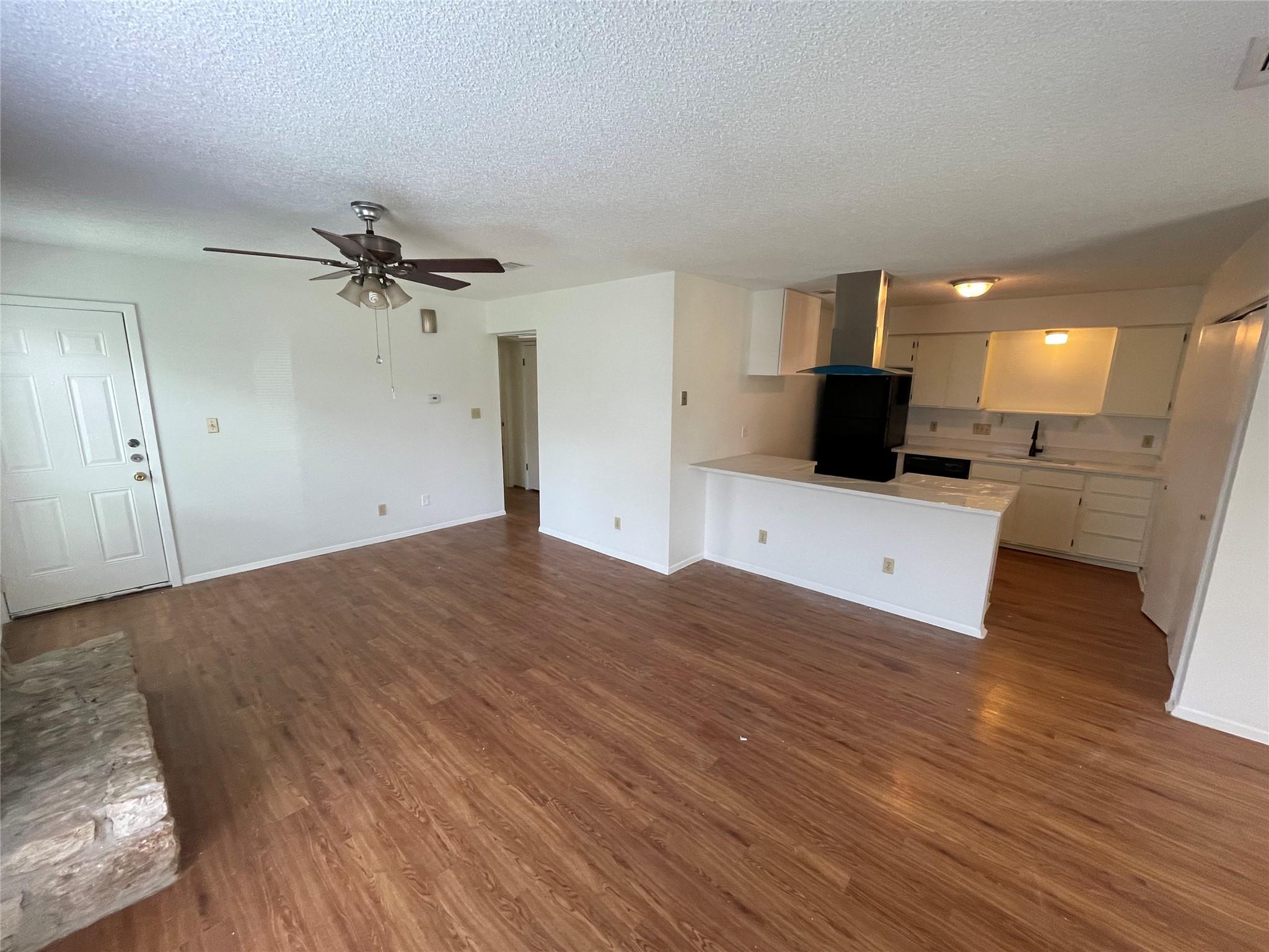 7506 Saint Amant Pl # B, Austin, TX 78749