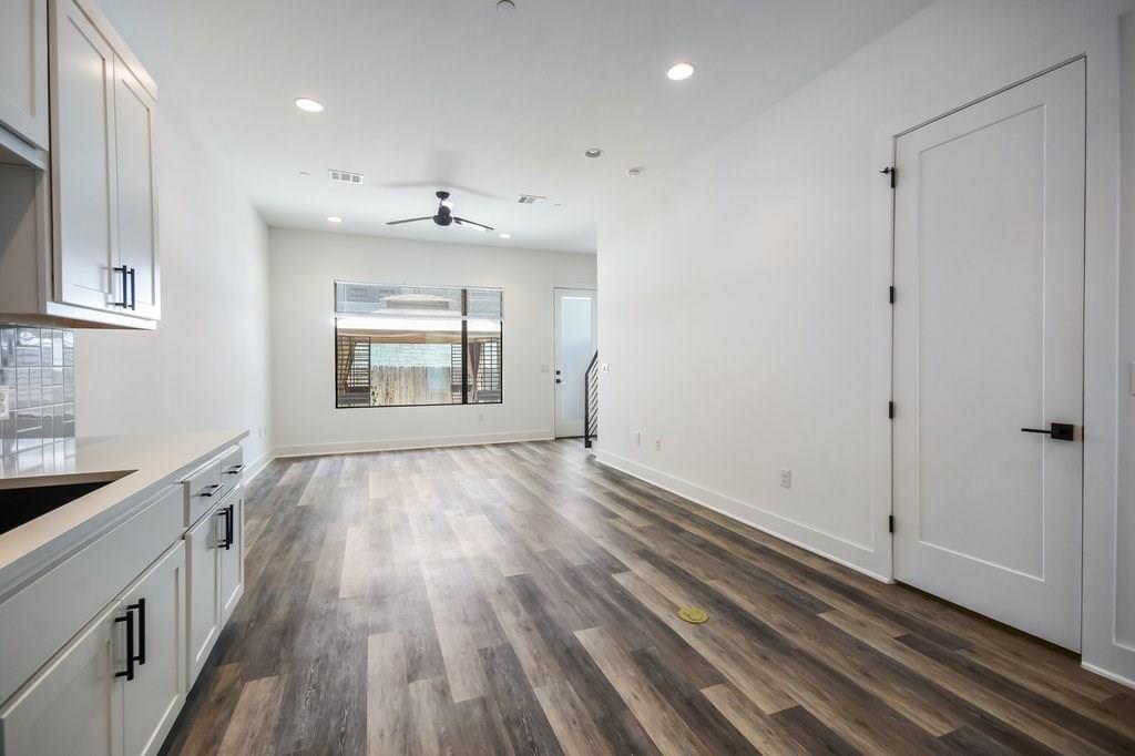 607 W Saint Johns Ave # 2, Austin, TX 78752