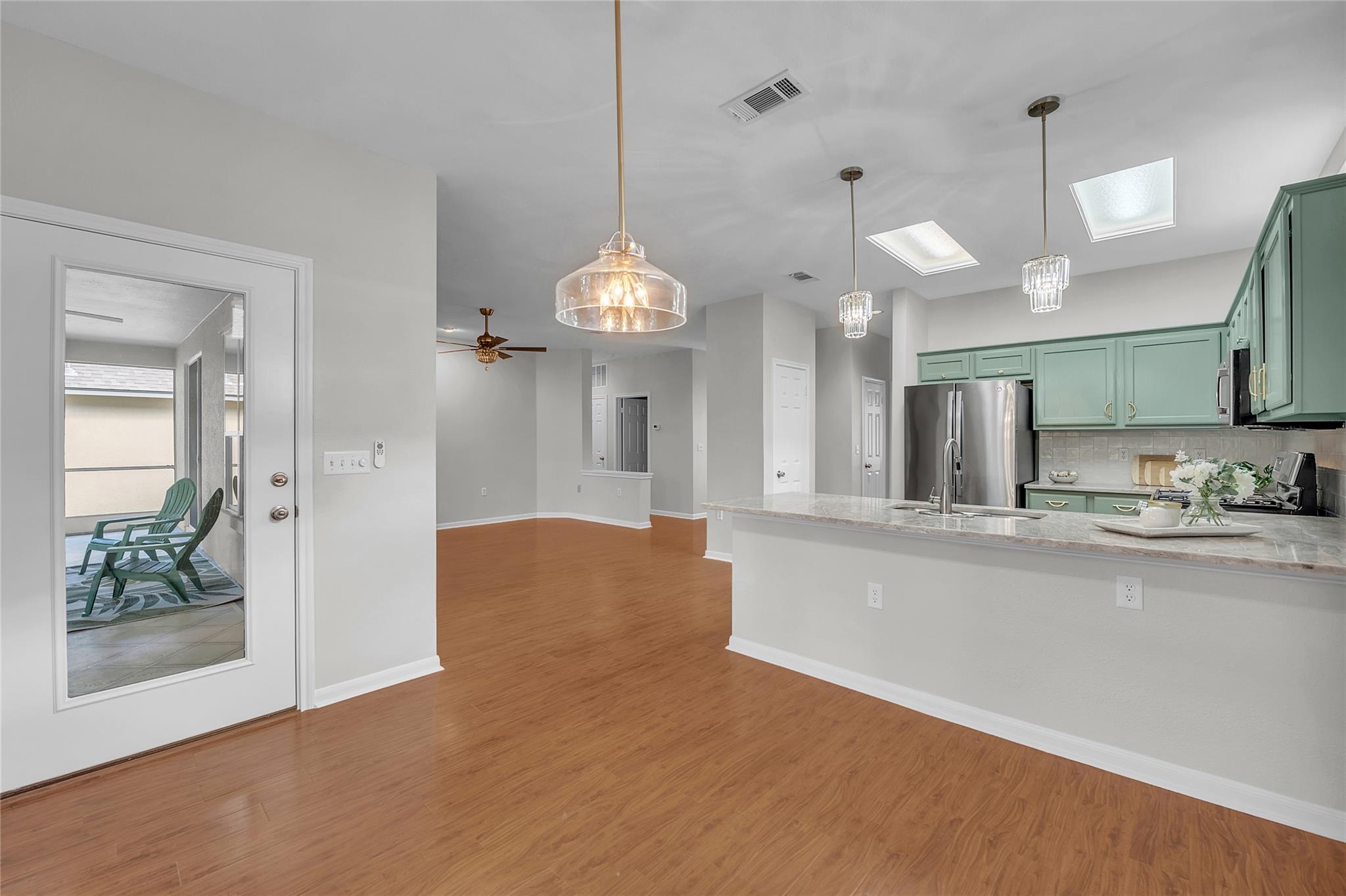 134 Whispering Wind Dr, Georgetown, TX 78633