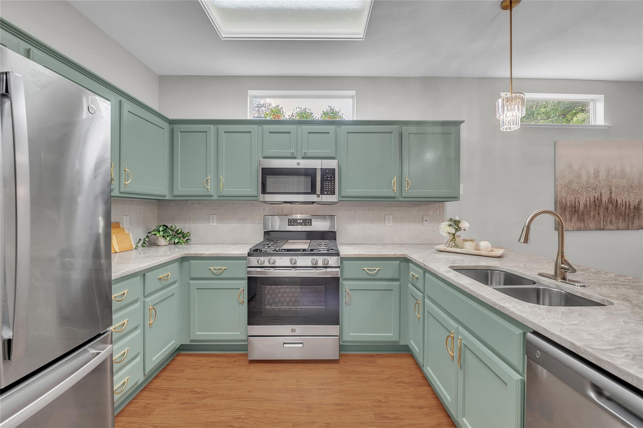 134 Whispering Wind Dr, Georgetown, TX 78633