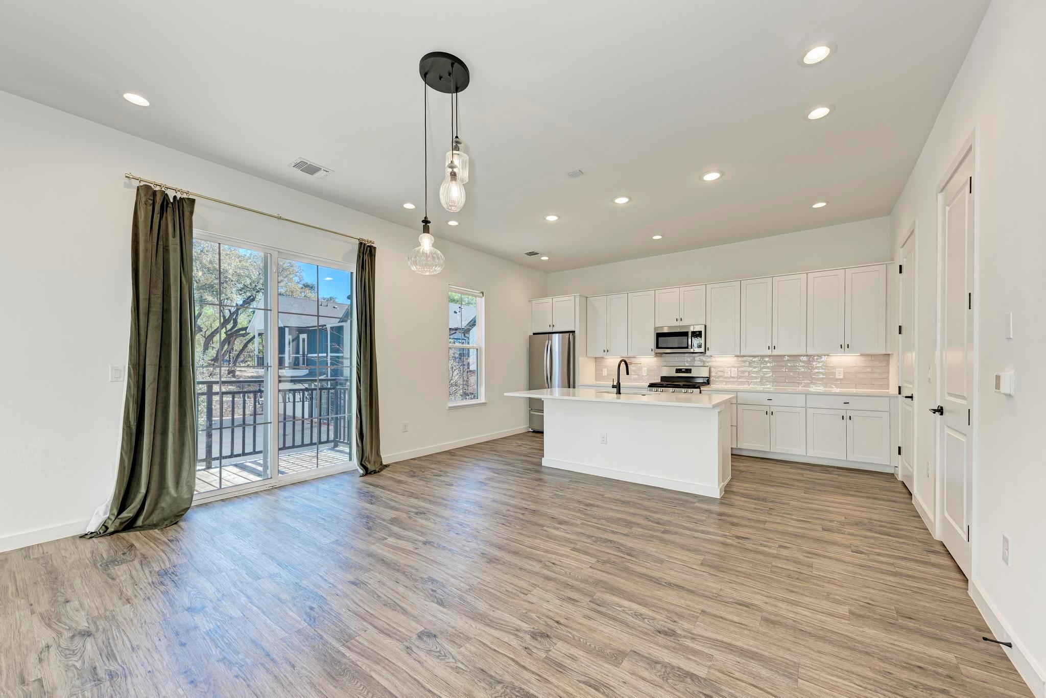 3809 Valley View Rd # 14, Austin, TX 78704