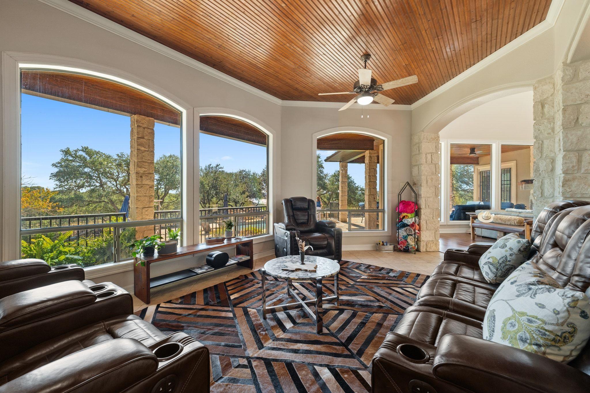 185 Shimmering Shore Ct, Spring Branch, TX 78070