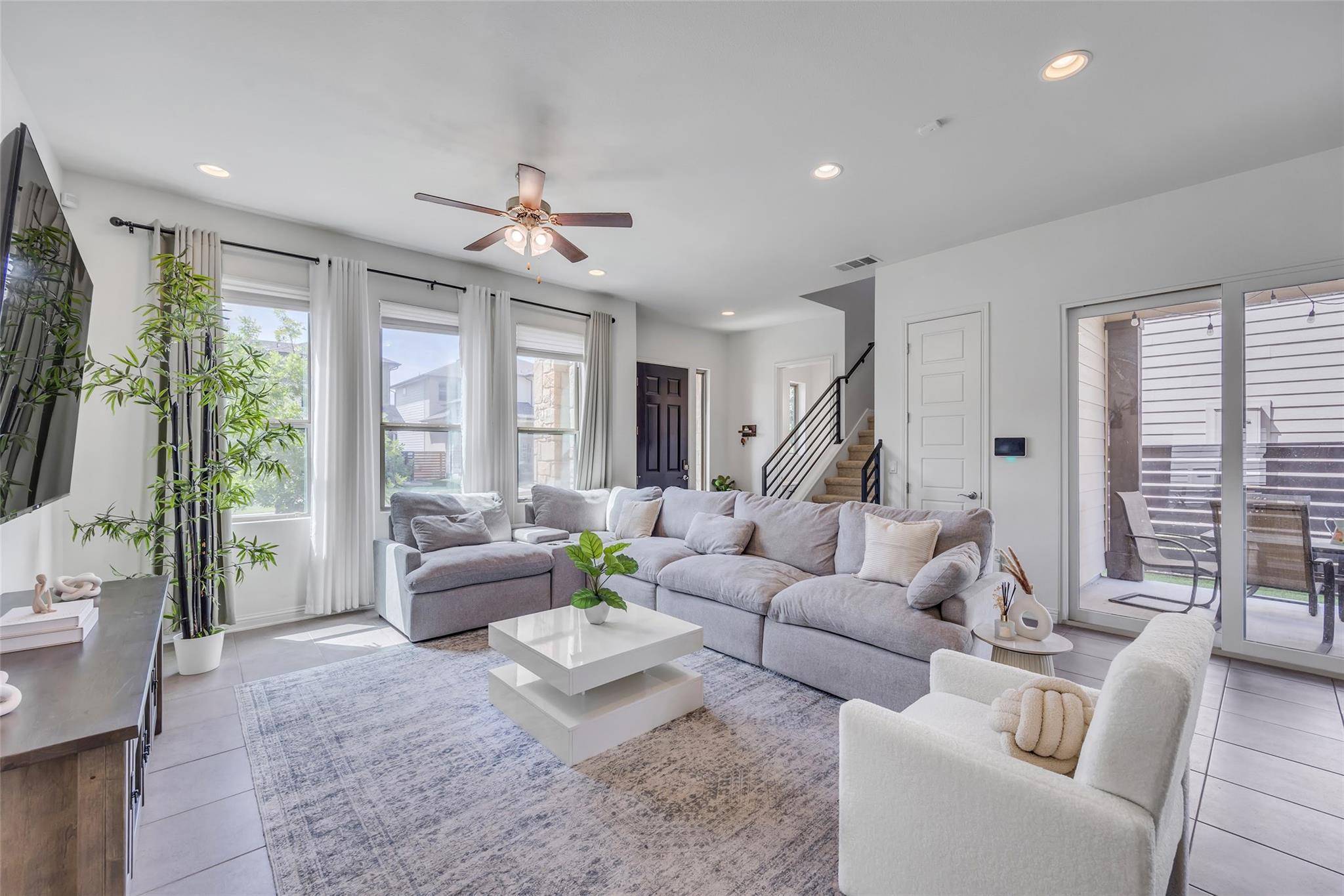 1612 Arcilla St, Austin, TX 78741