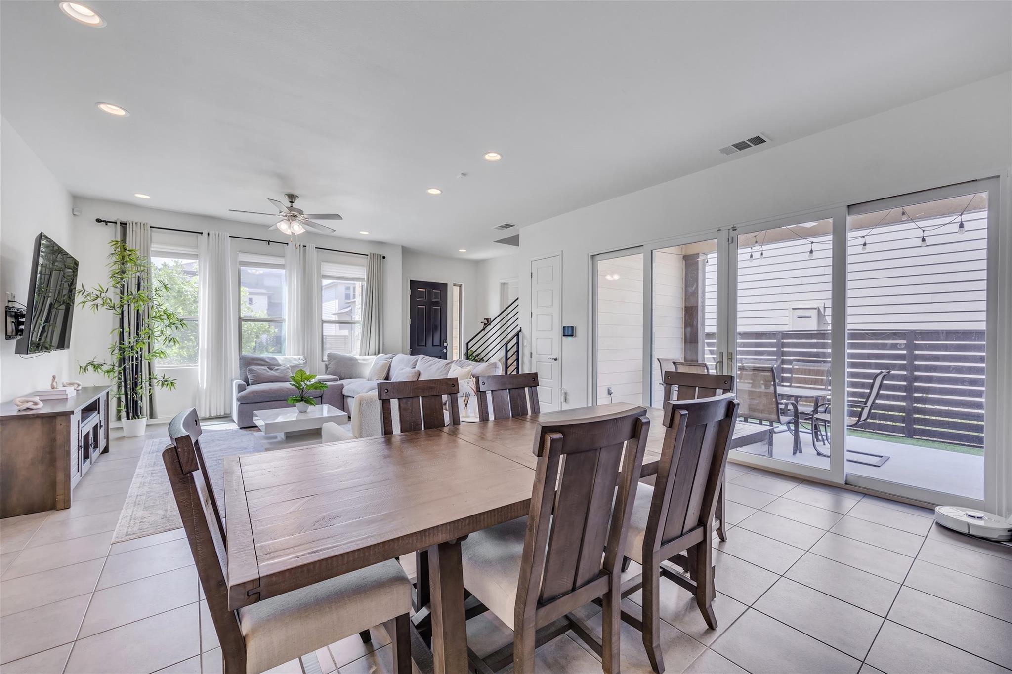 1612 Arcilla St, Austin, TX 78741