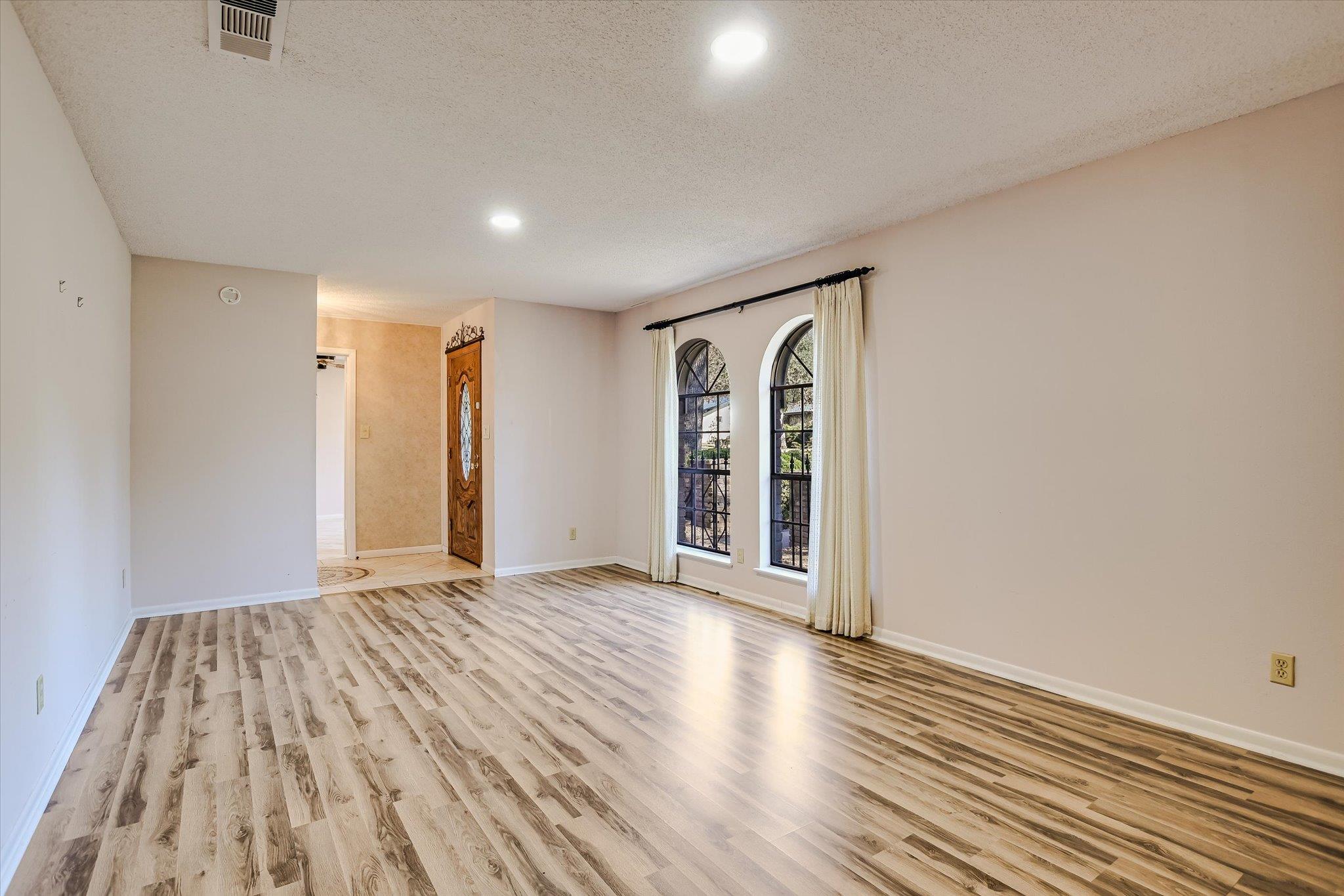 8900 Currywood Dr, Austin, TX 78759