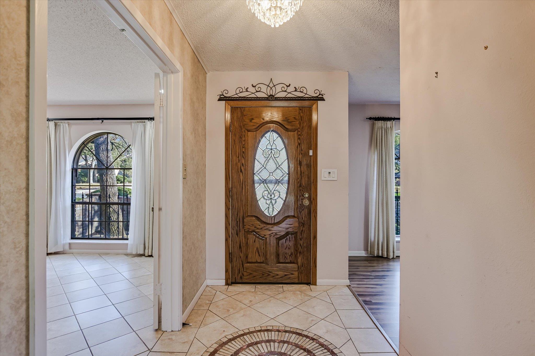 8900 Currywood Dr, Austin, TX 78759