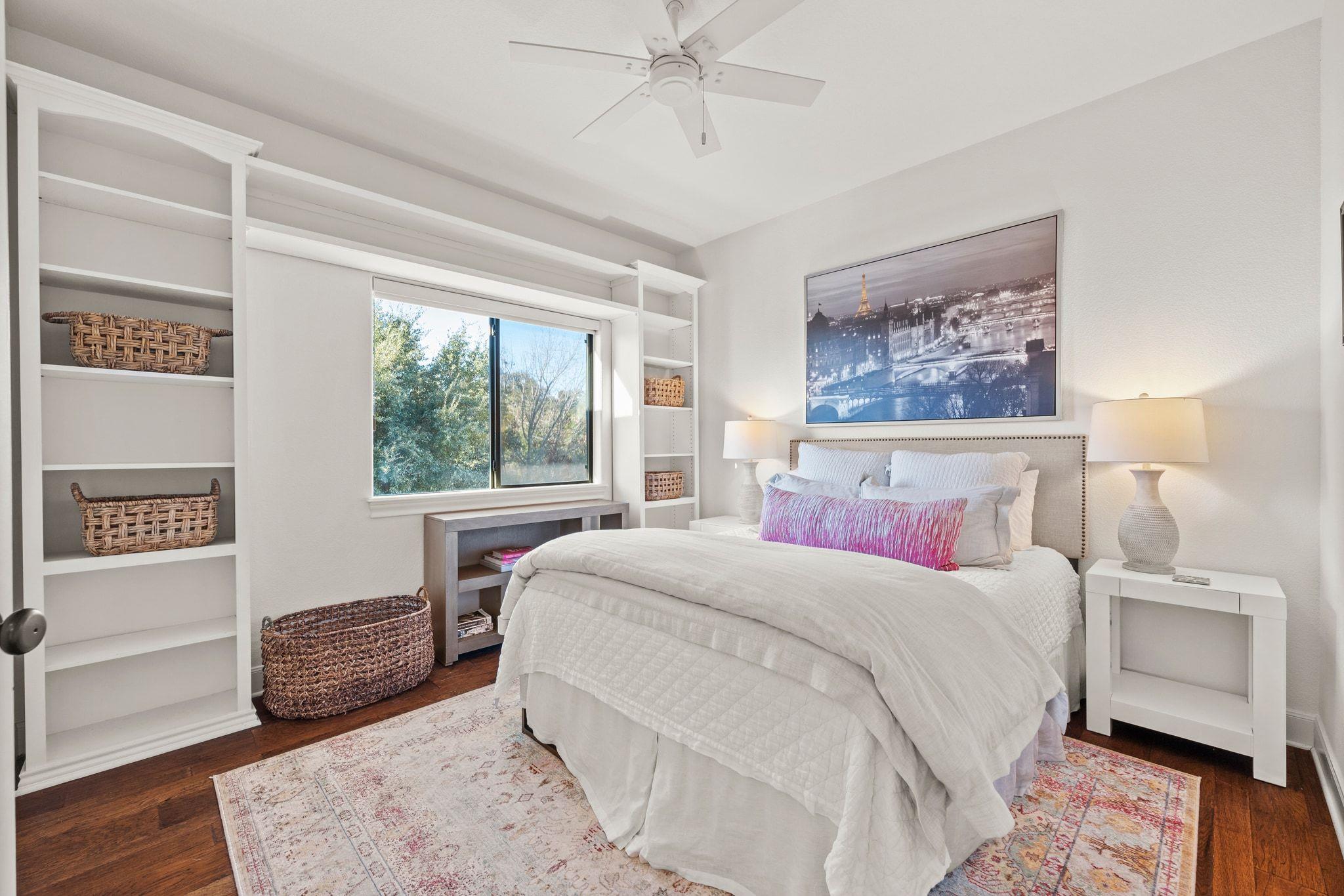 1030 Daviot Dr, Spicewood, TX 78669