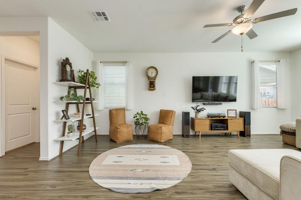 1107 Winifred Dr, Austin, TX 78748