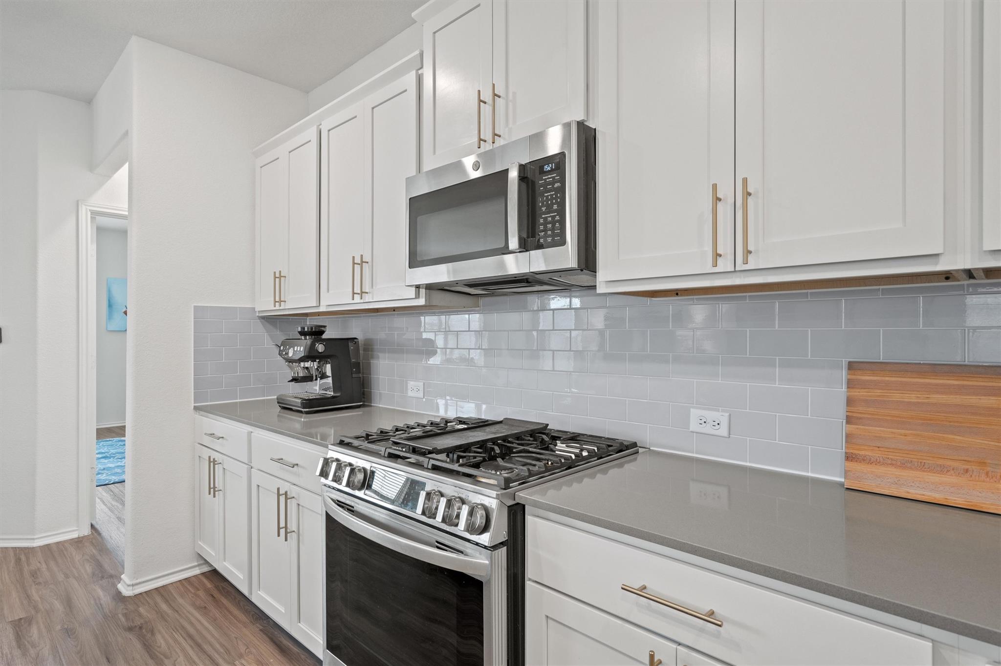 424 Wolf Springs Rd, Georgetown, TX 78628