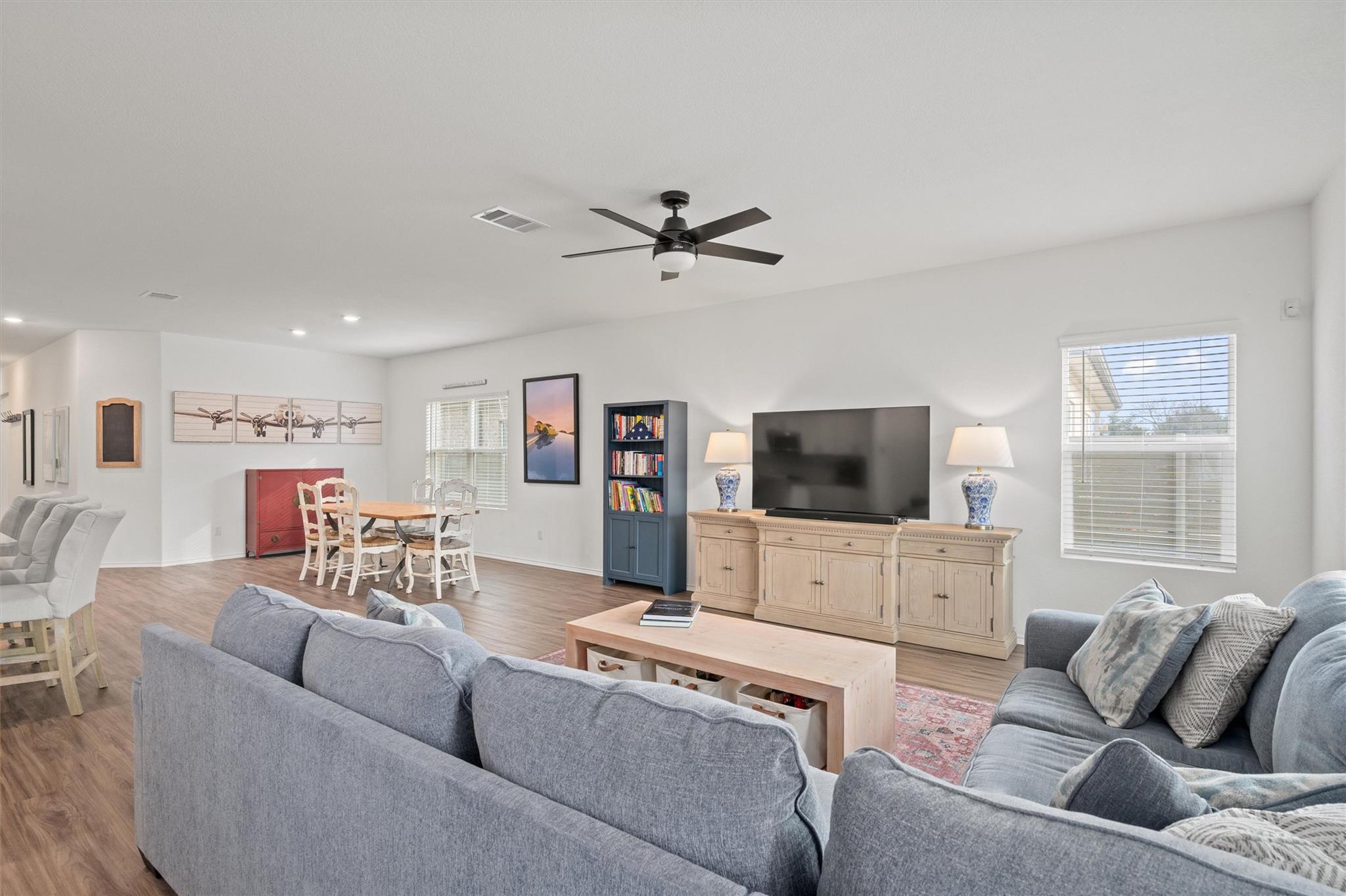 424 Wolf Springs Rd, Georgetown, TX 78628