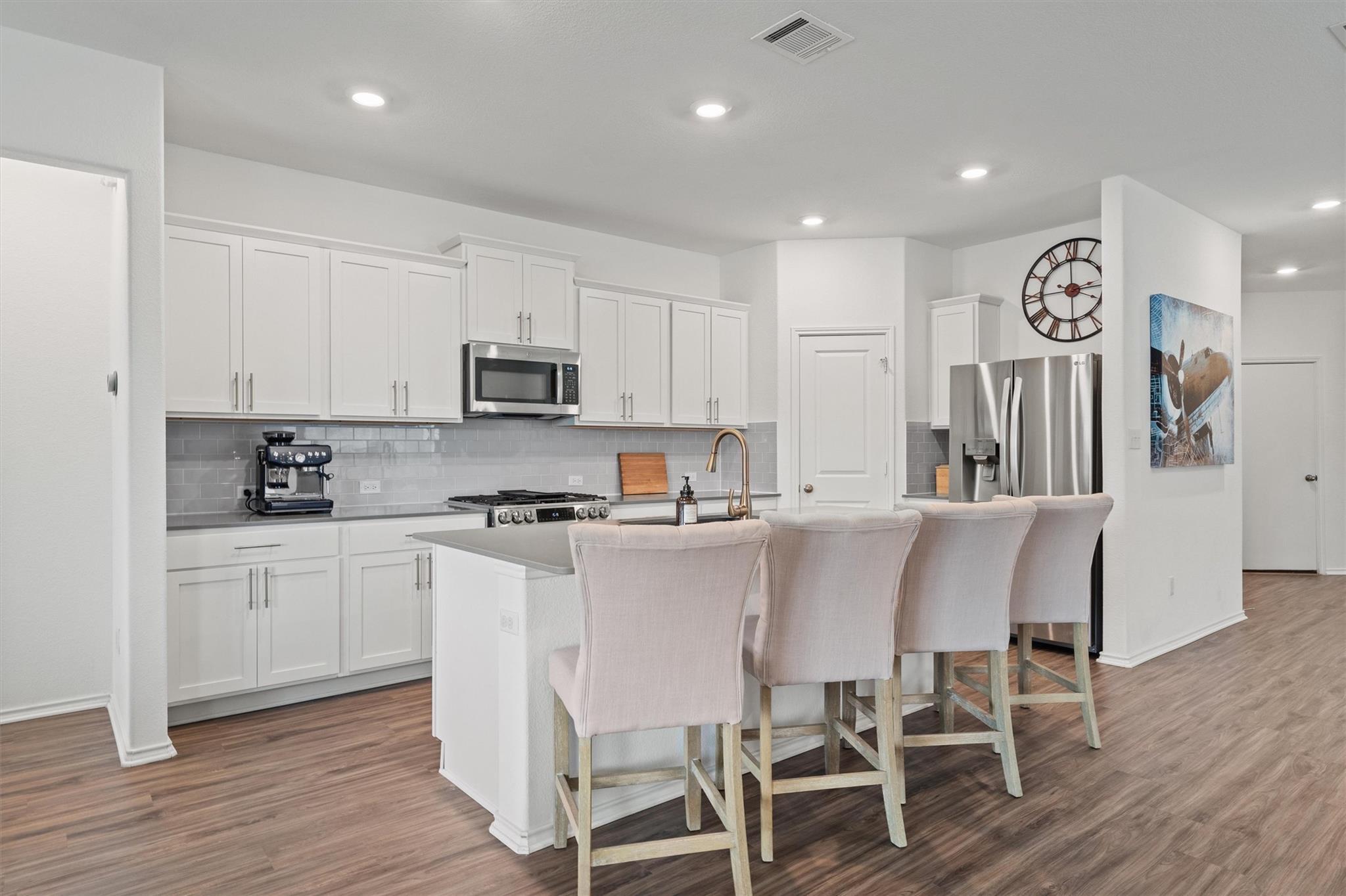 424 Wolf Springs Rd, Georgetown, TX 78628