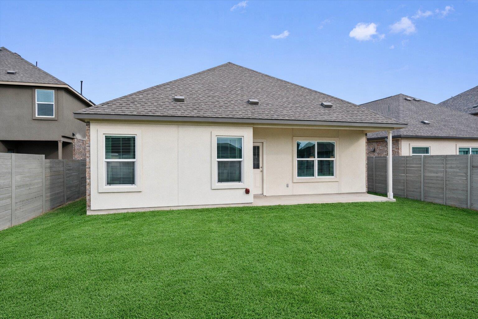 424 Wolf Springs Rd, Georgetown, TX 78628