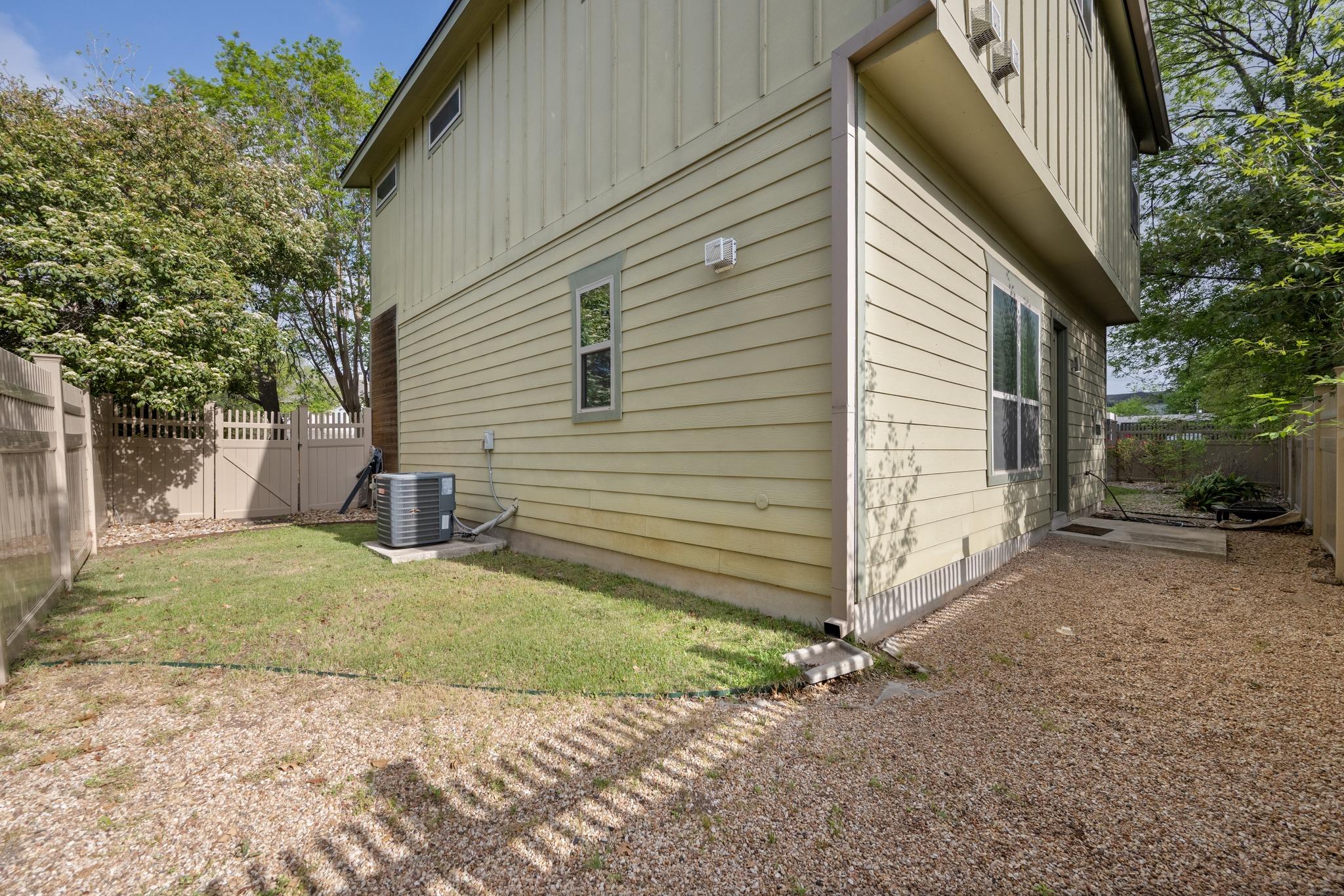 1917 W Saint Johns Ave # A, Austin, TX 78757