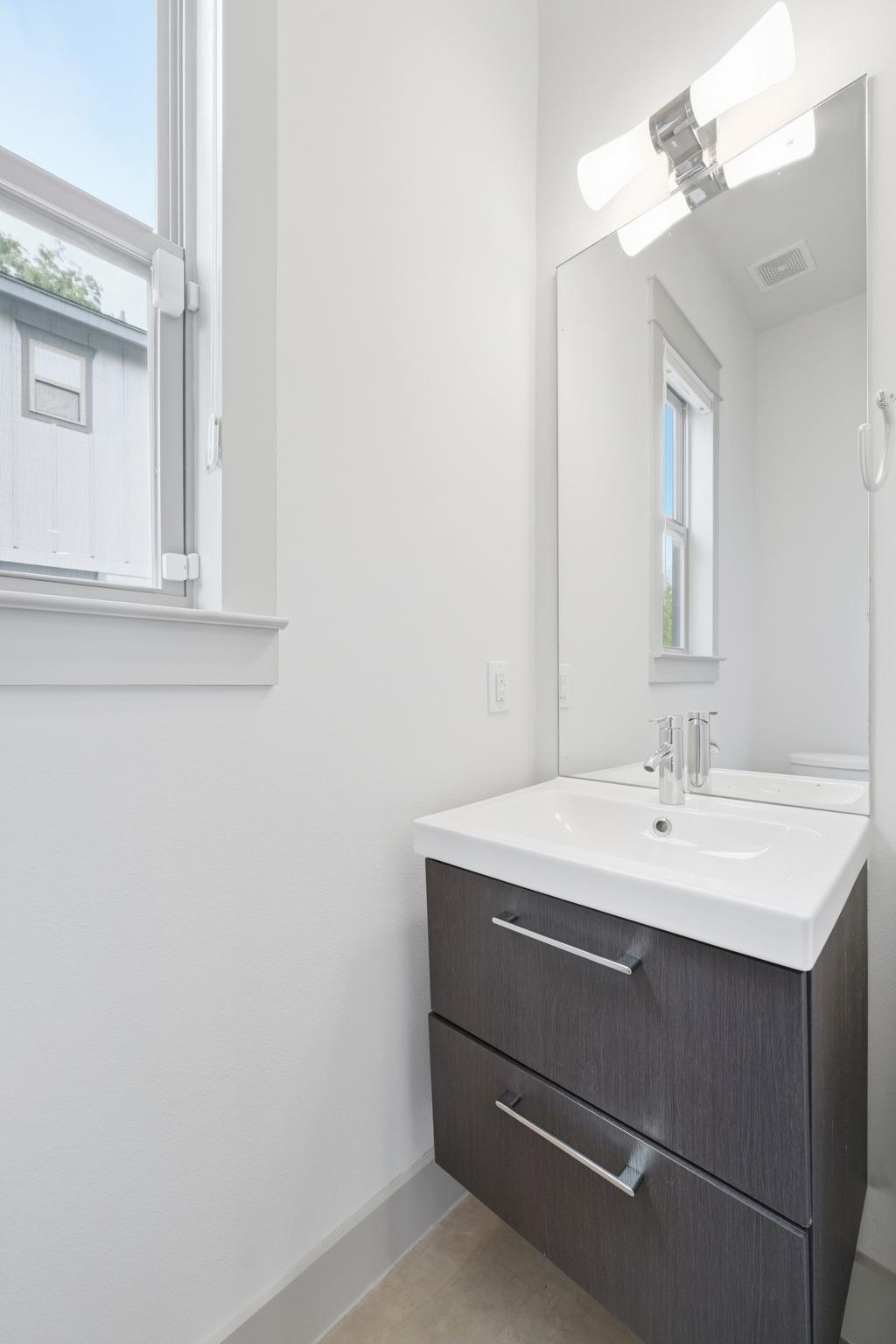 1917 W Saint Johns Ave # A, Austin, TX 78757