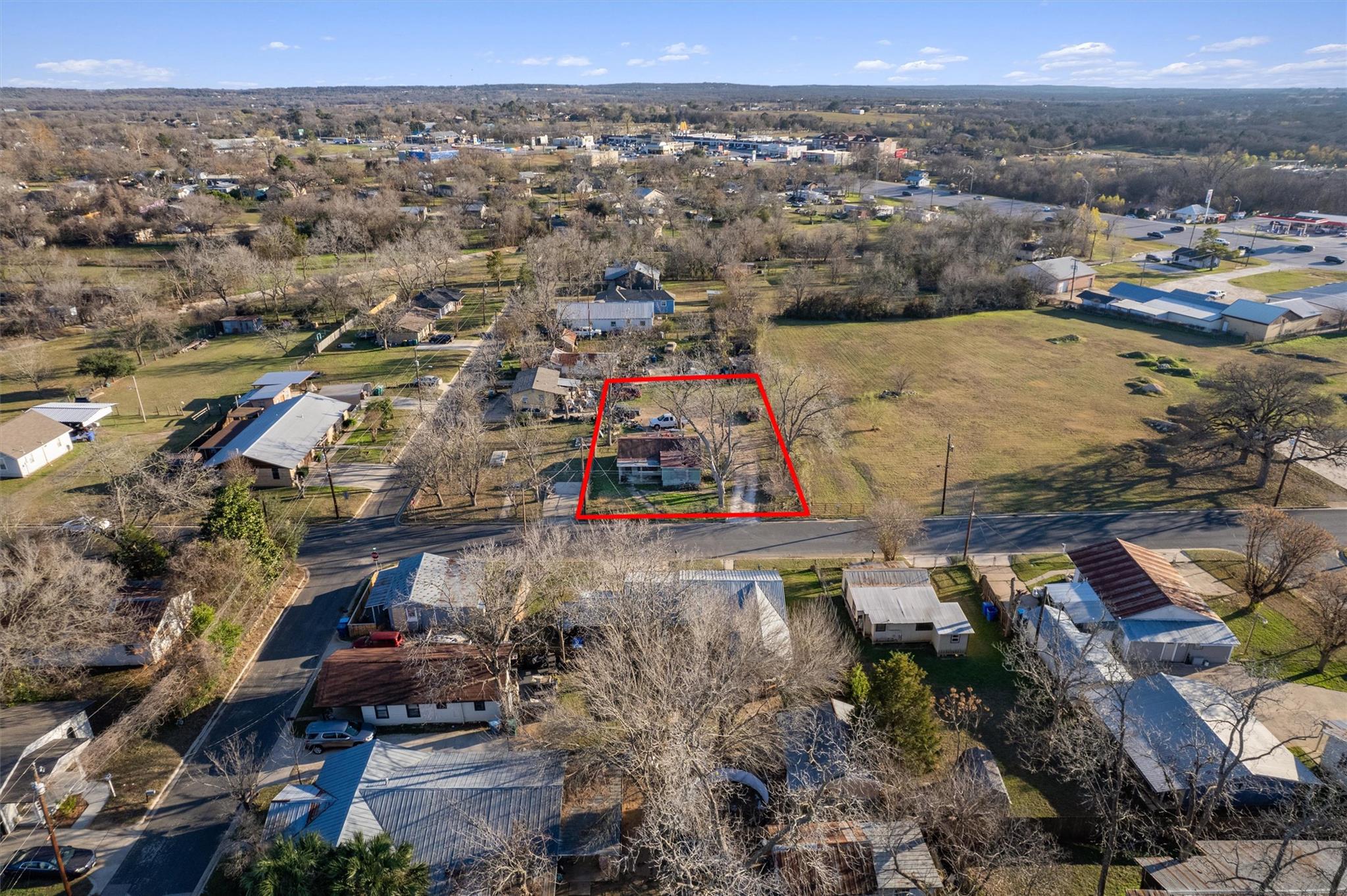 503 W Alamo St, Elgin, TX 78621