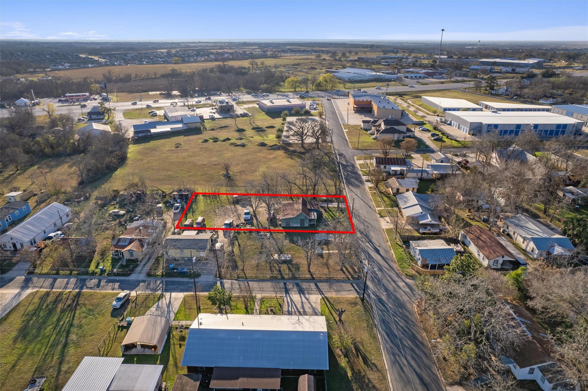 503 W Alamo St, Elgin, TX 78621