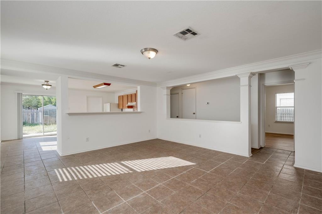 13316 Thome Valley Dr, Del Valle, TX 78617