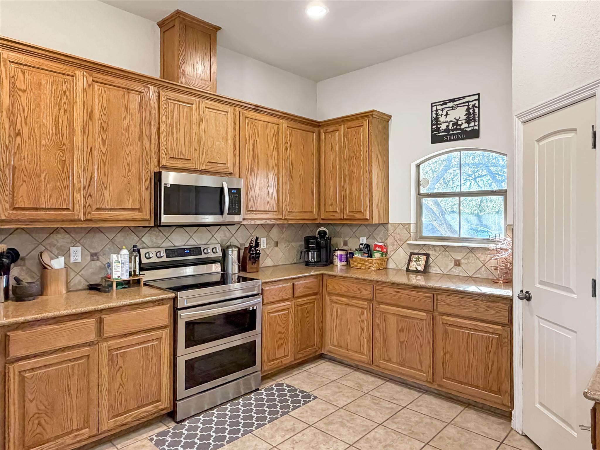 1191 Mossy Hollow Rd, Spring Branch, TX 78070