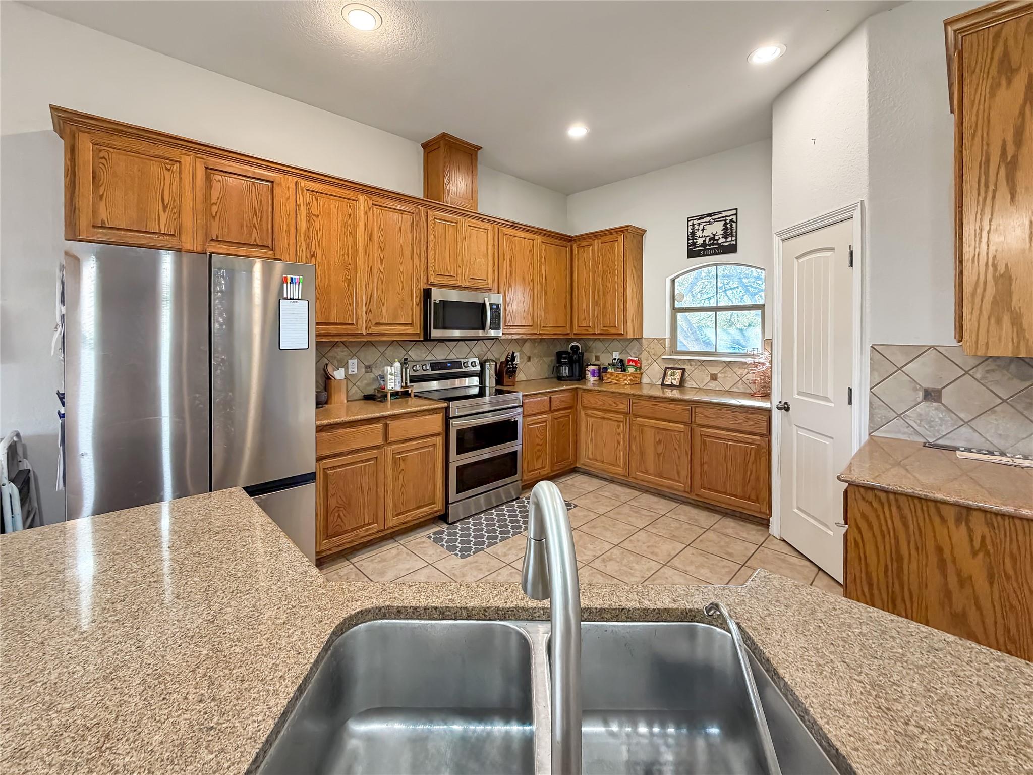 1191 Mossy Hollow Rd, Spring Branch, TX 78070