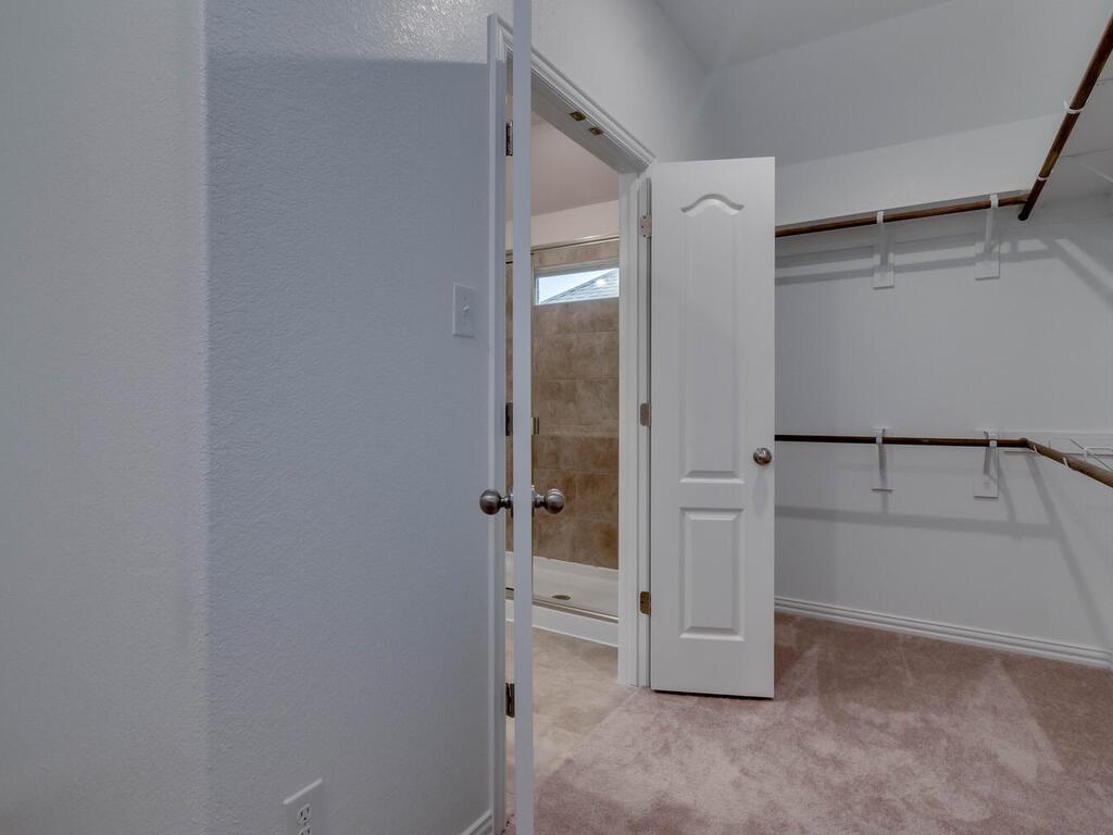 1104 Ridge Runner Dr, Georgetown, TX 78628