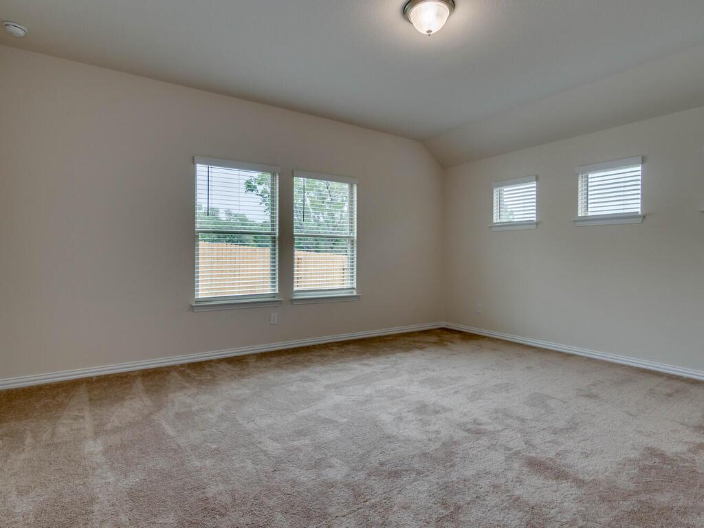 1104 Ridge Runner Dr, Georgetown, TX 78628