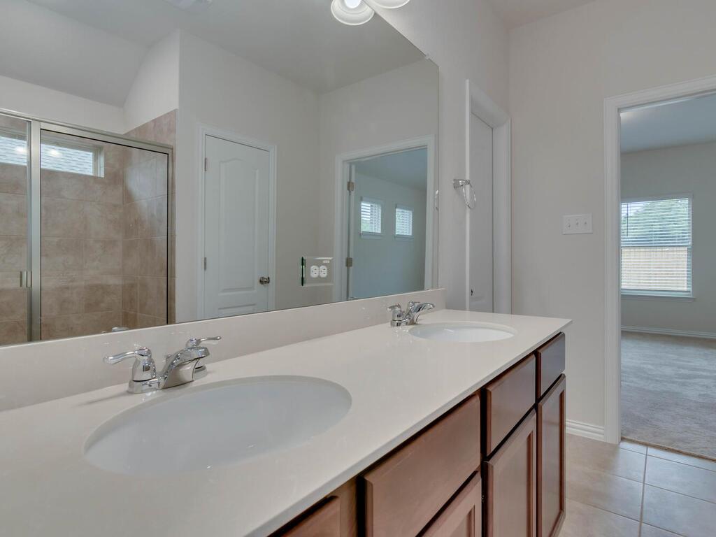 1104 Ridge Runner Dr, Georgetown, TX 78628