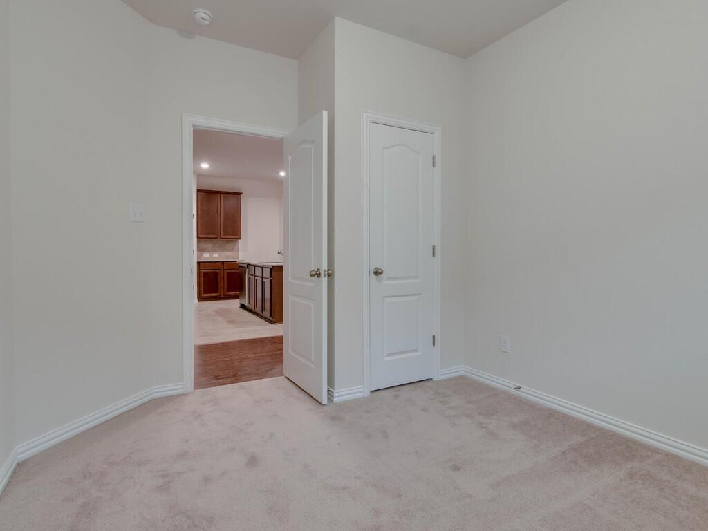 1104 Ridge Runner Dr, Georgetown, TX 78628