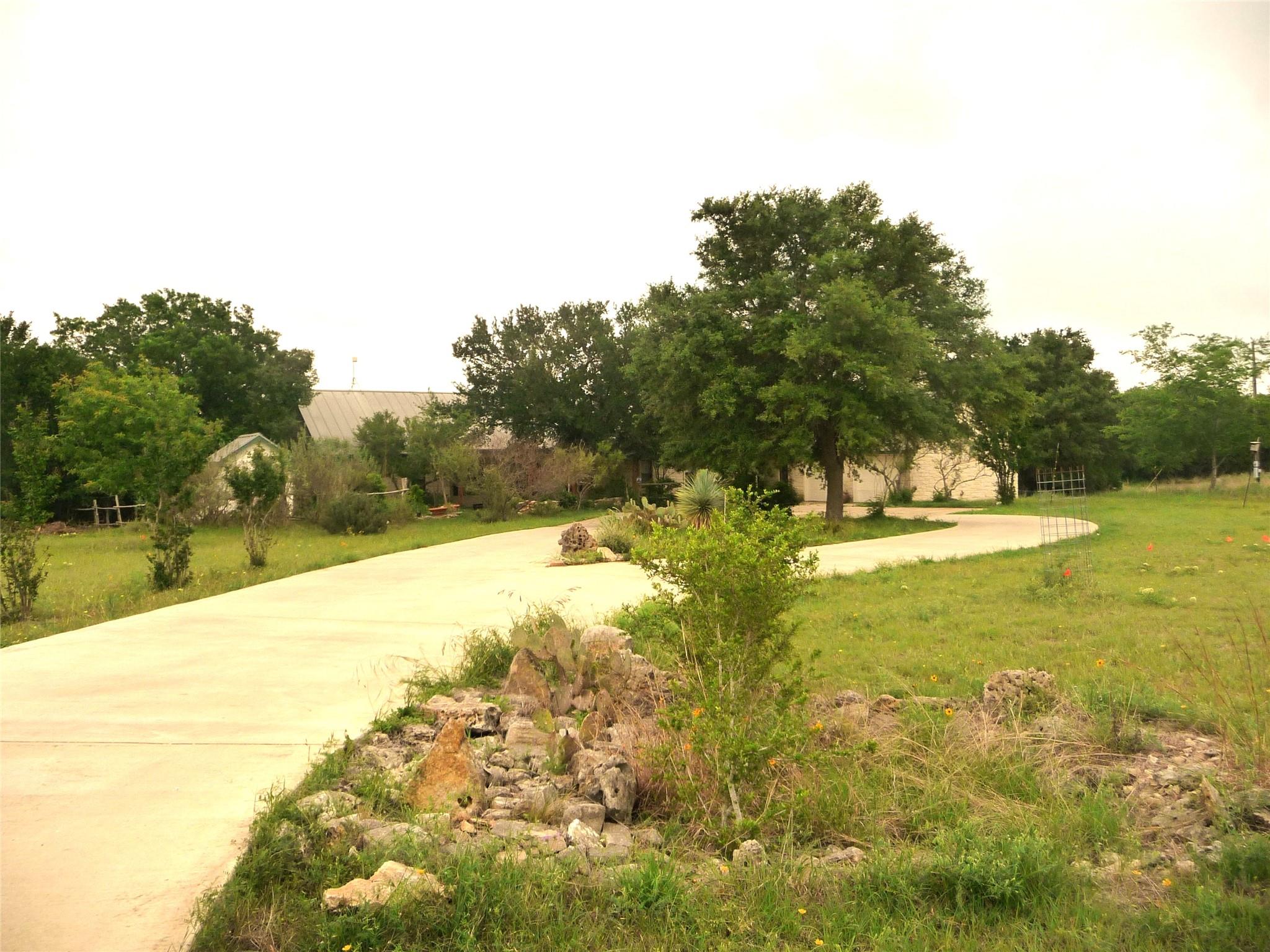 2900 Mount Sharp Rd, Wimberley, TX 78676