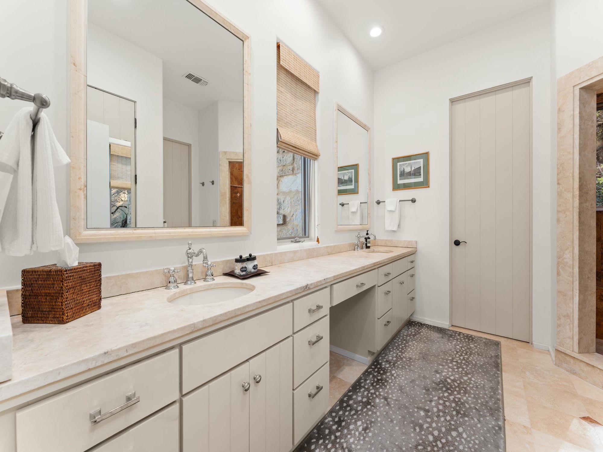 4407 Waterford Pl, Austin, TX 78731