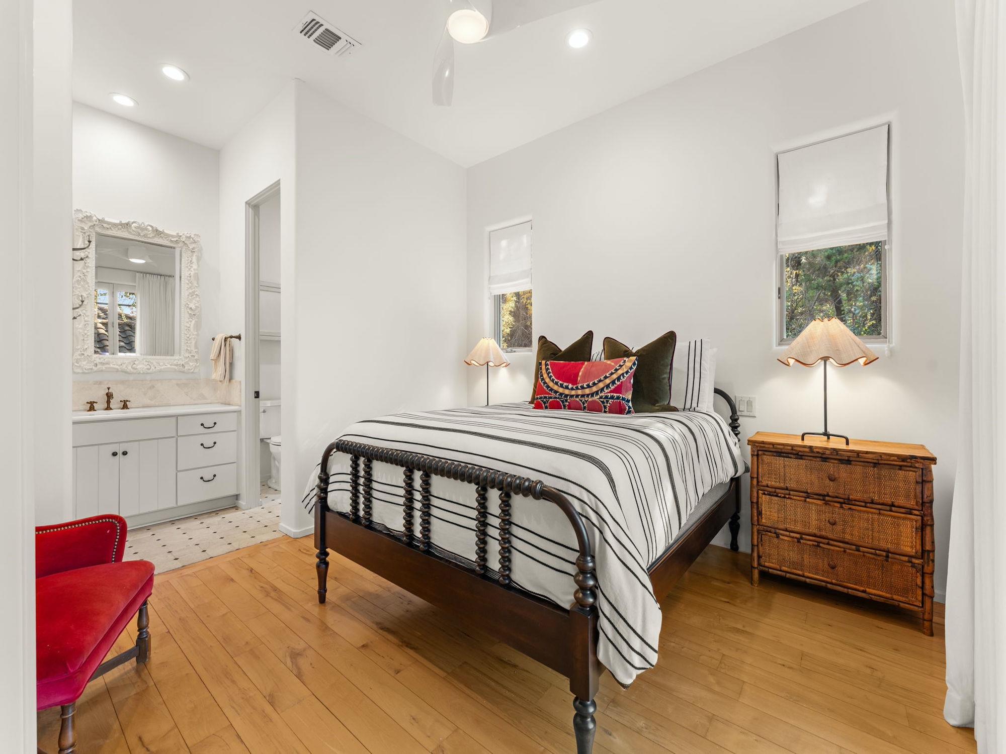 4407 Waterford Pl, Austin, TX 78731