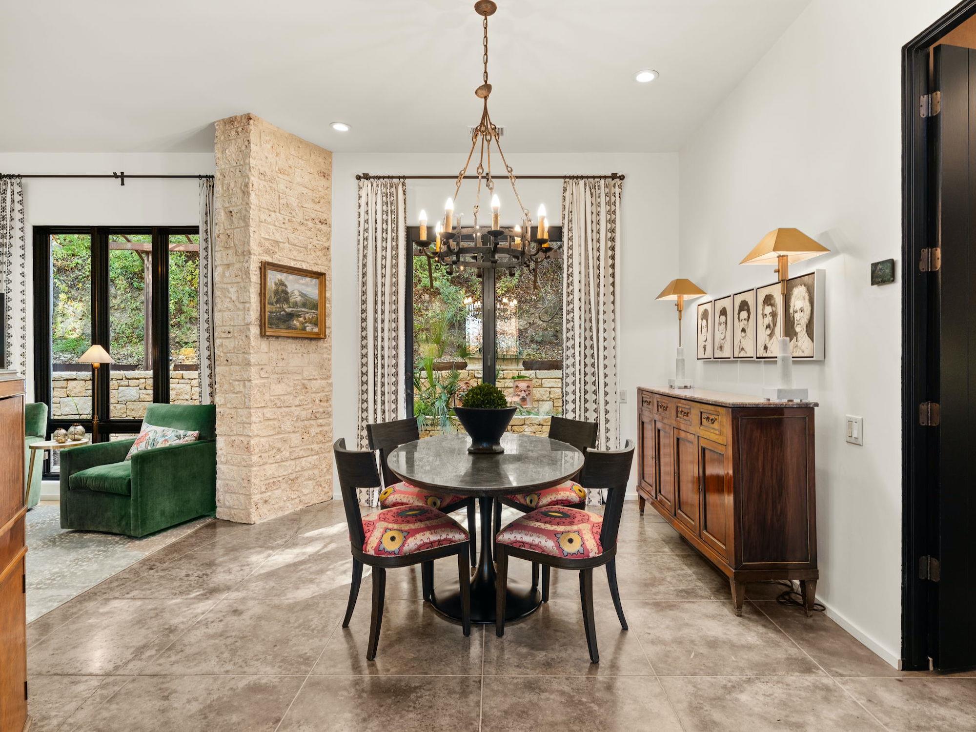 4407 Waterford Pl, Austin, TX 78731