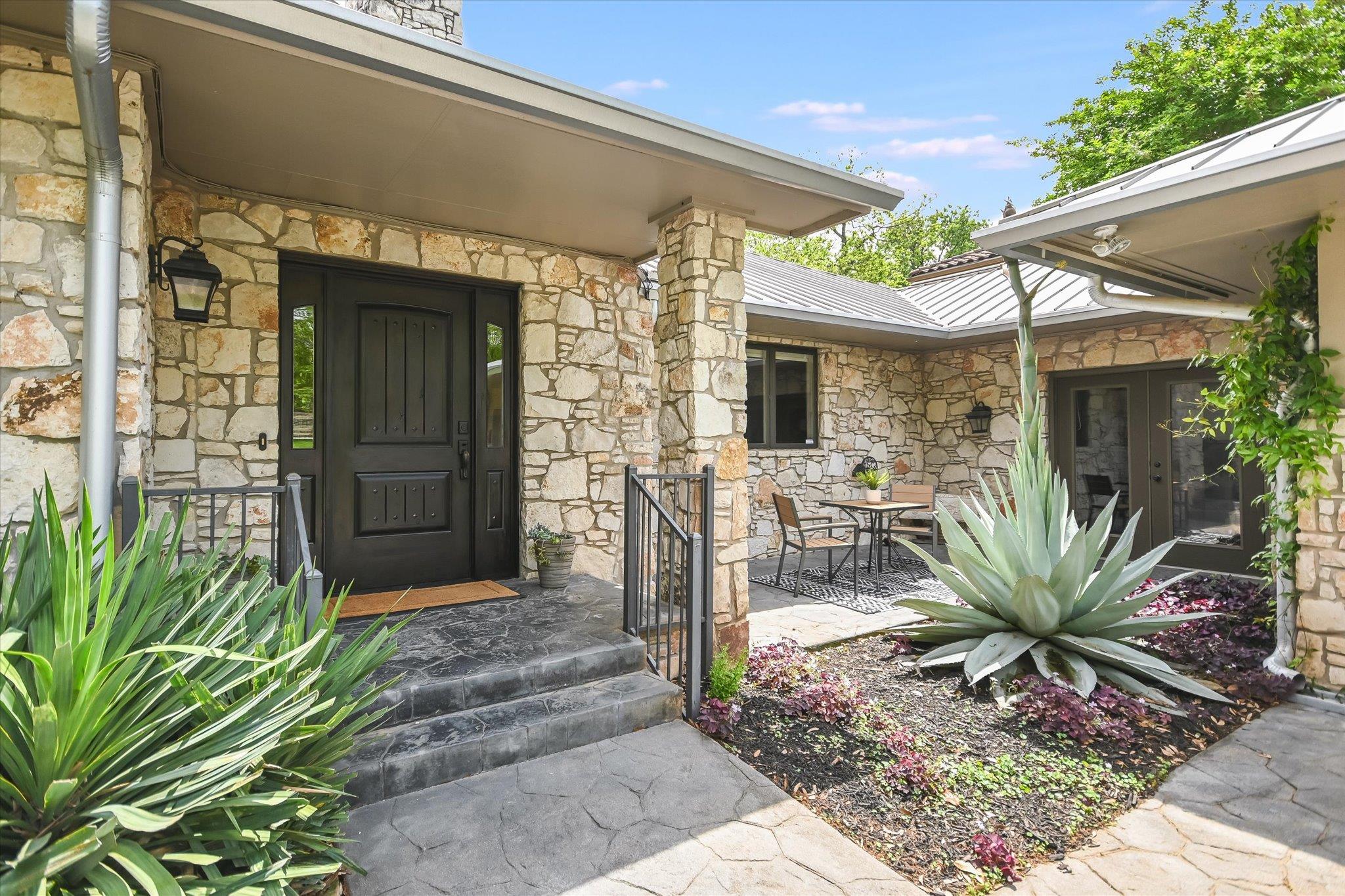 2305 Manana St, Austin, TX 78730