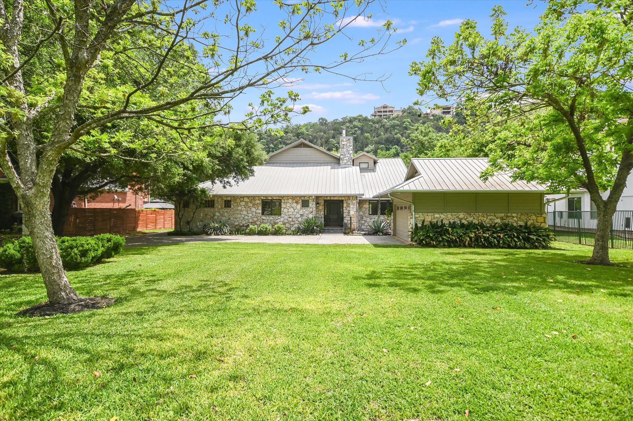 2305 Manana St, Austin, TX 78730