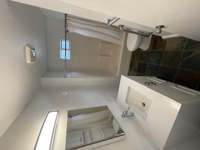 1105 1/2 Tillery St, Austin, TX 78702