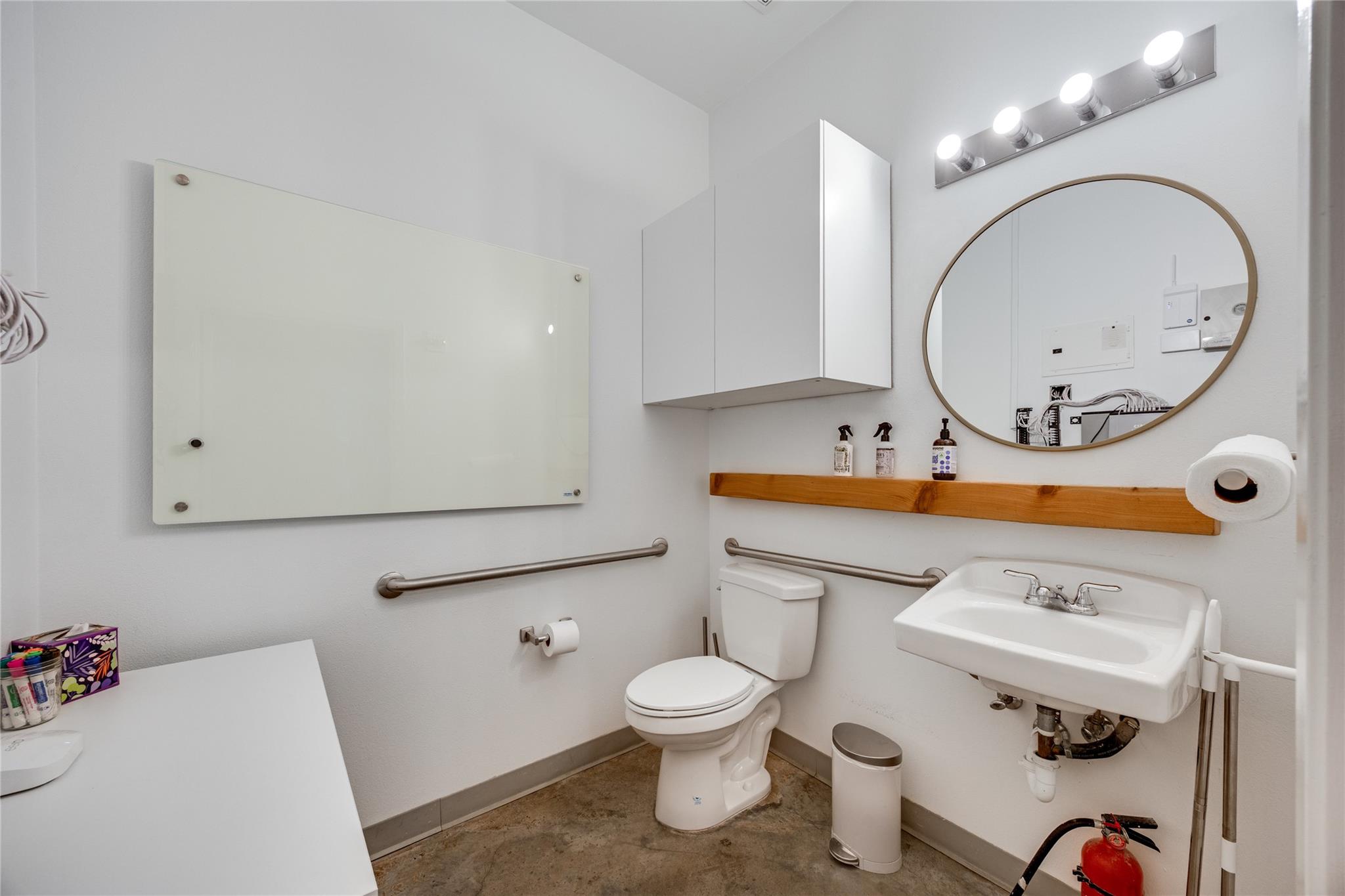 2401 E 6th St # 2018, Austin, TX 78702