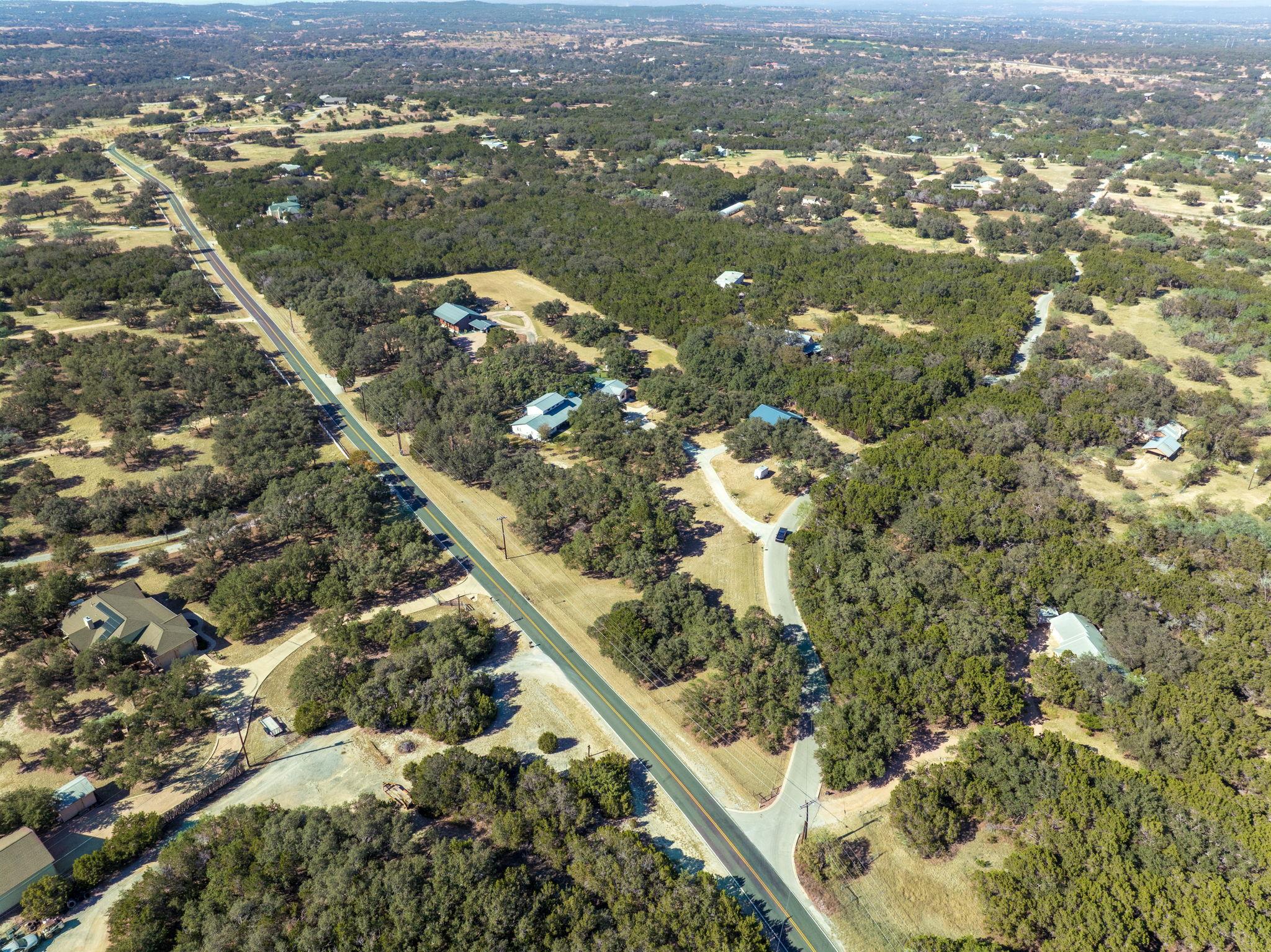 4200 Deer Trl, Spicewood, TX 78669