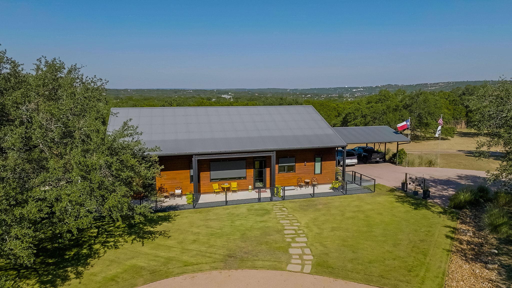 4200 Deer Trl, Spicewood, TX 78669