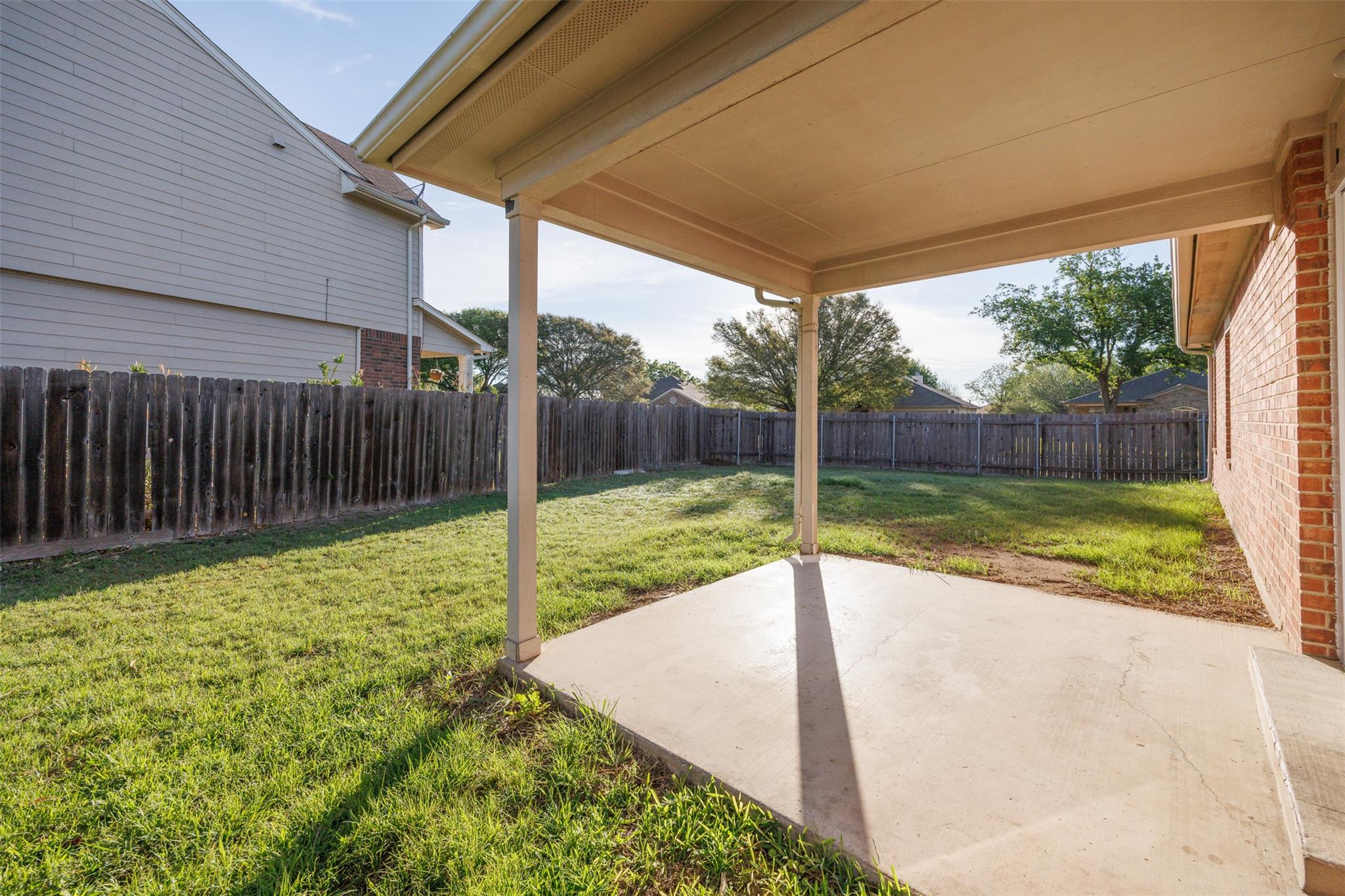 121 Primrose Blvd, Kyle, TX 78640